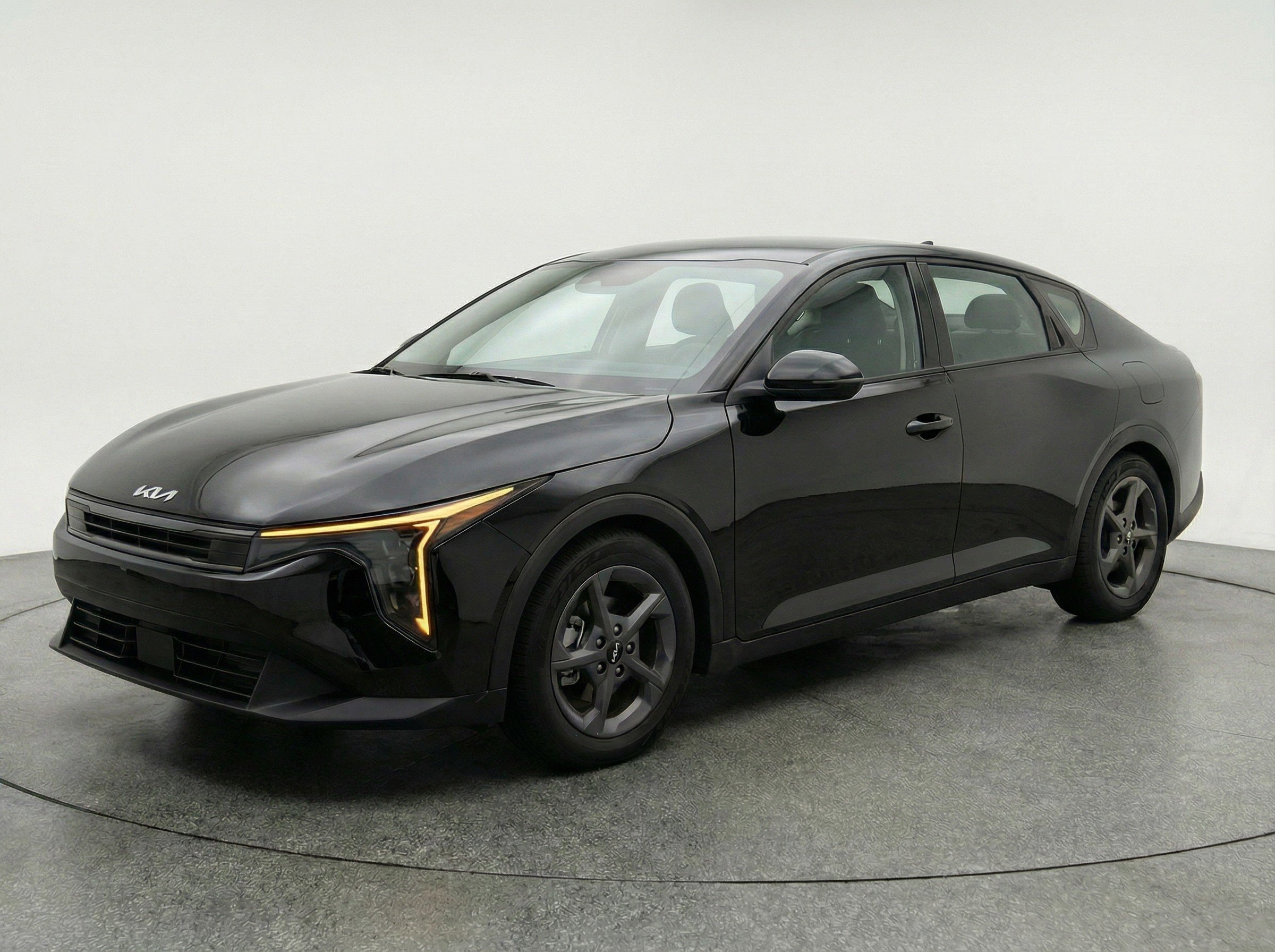 Thumbnail: 2025 Kia K4 - 3