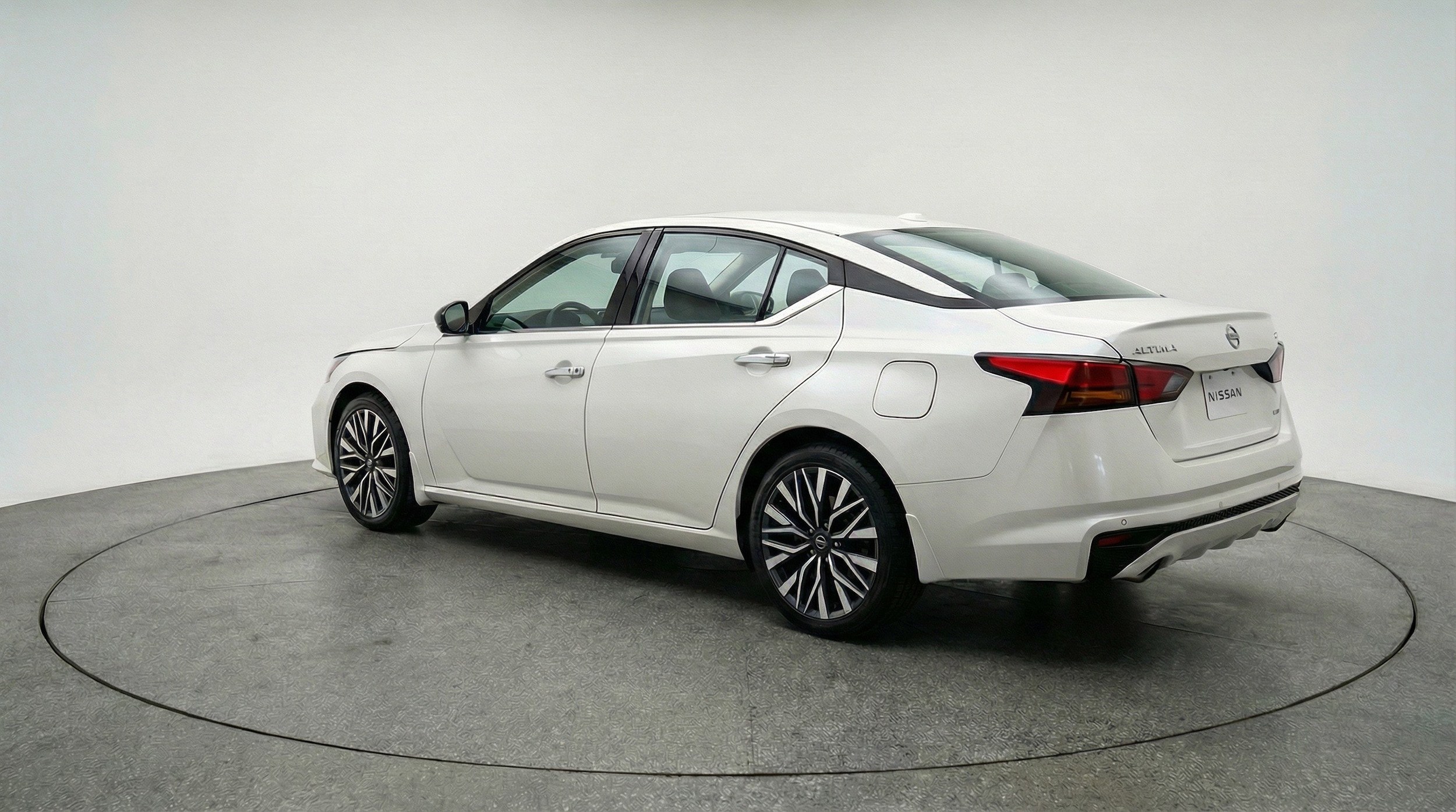 Thumbnail: 2025 Nissan Altima - 6