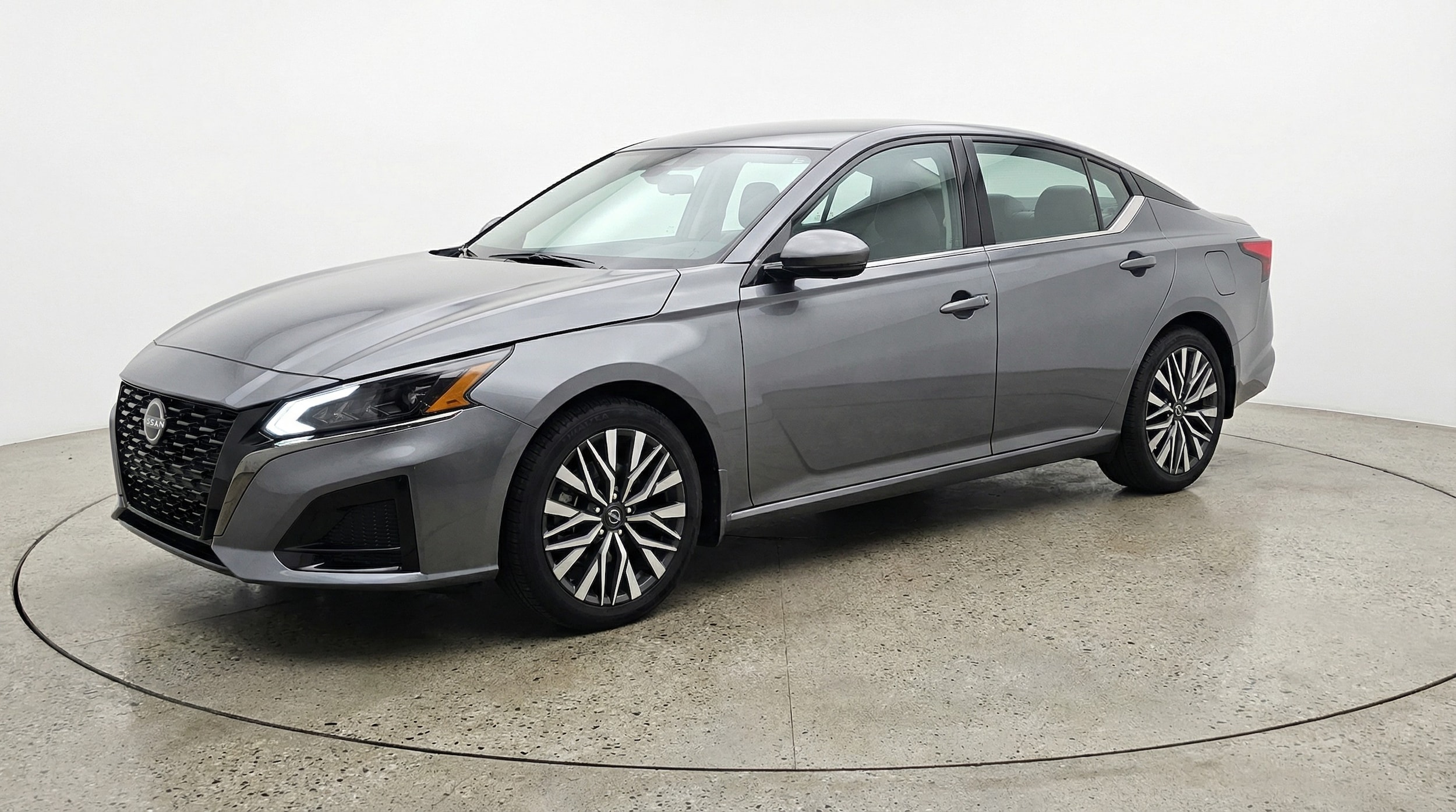 Thumbnail: 2025 Nissan Altima - 3