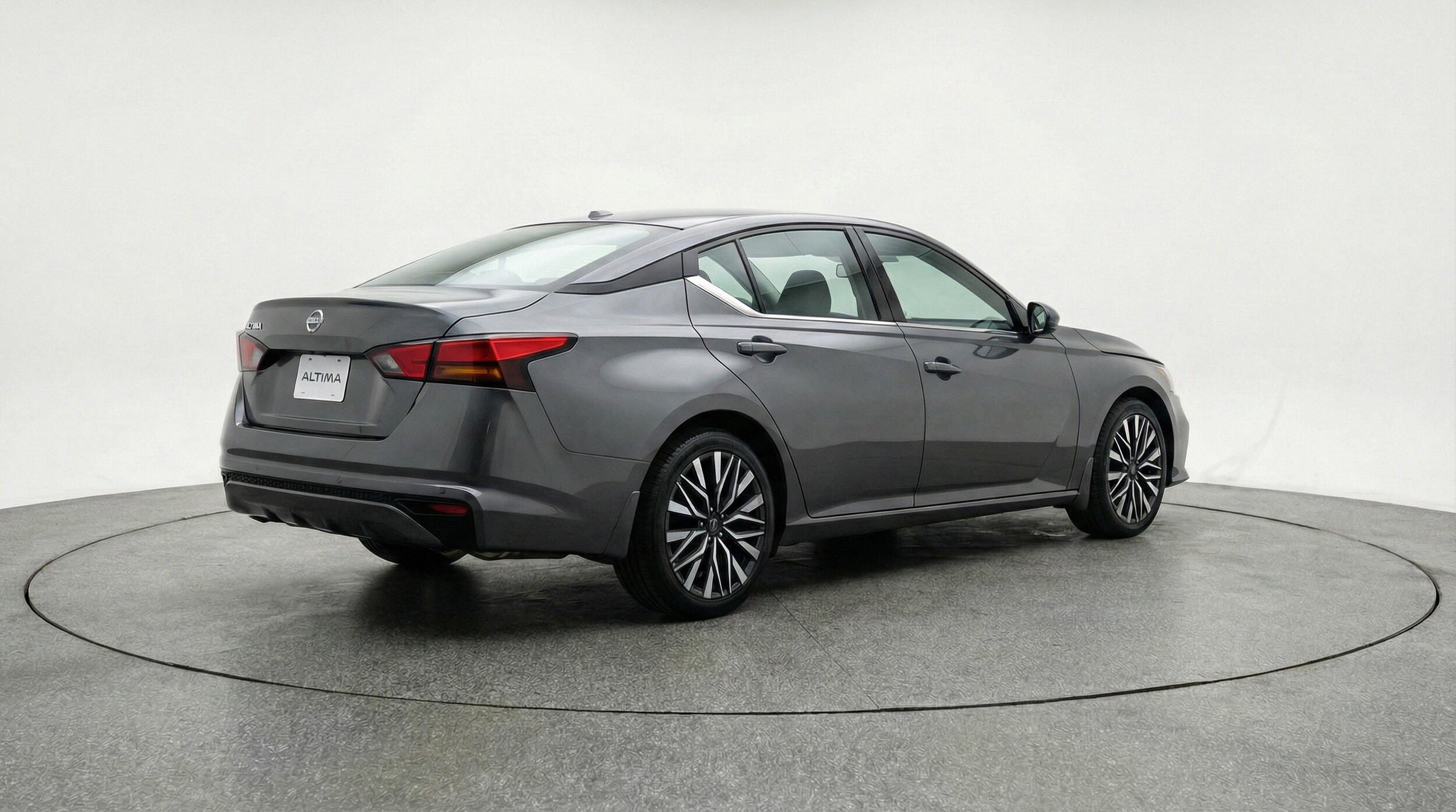 Thumbnail: 2025 Nissan Altima - 9