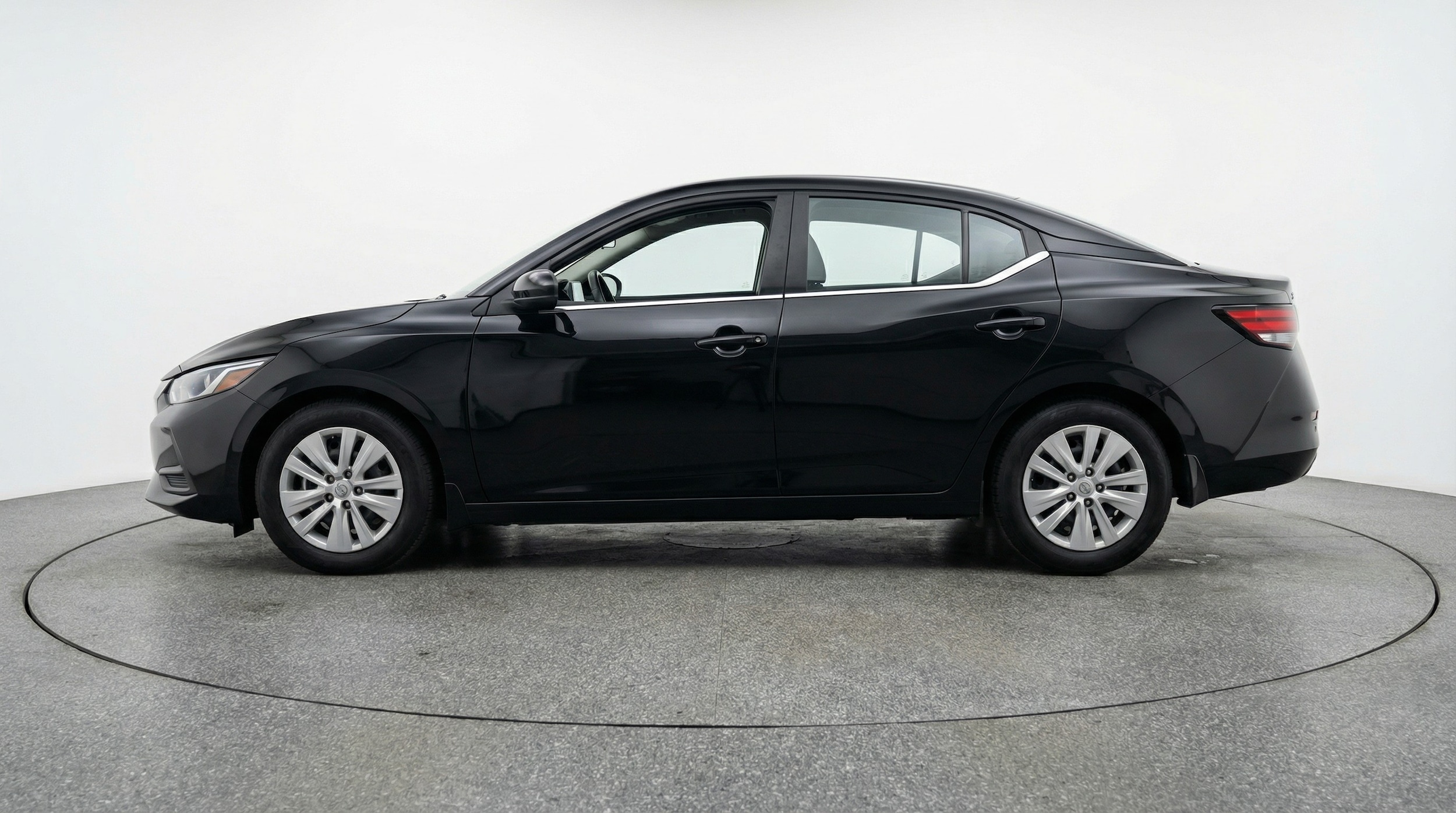 Thumbnail: 2025 Nissan Sentra - 4