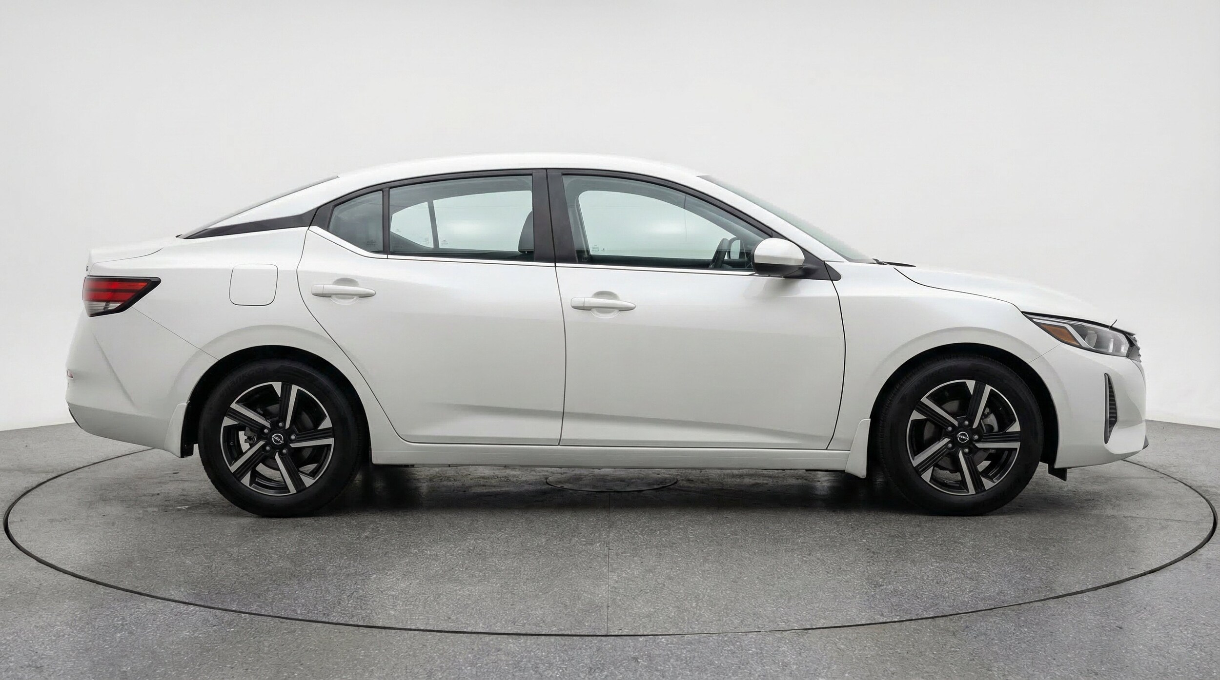 Thumbnail: 2025 Nissan Sentra - 11