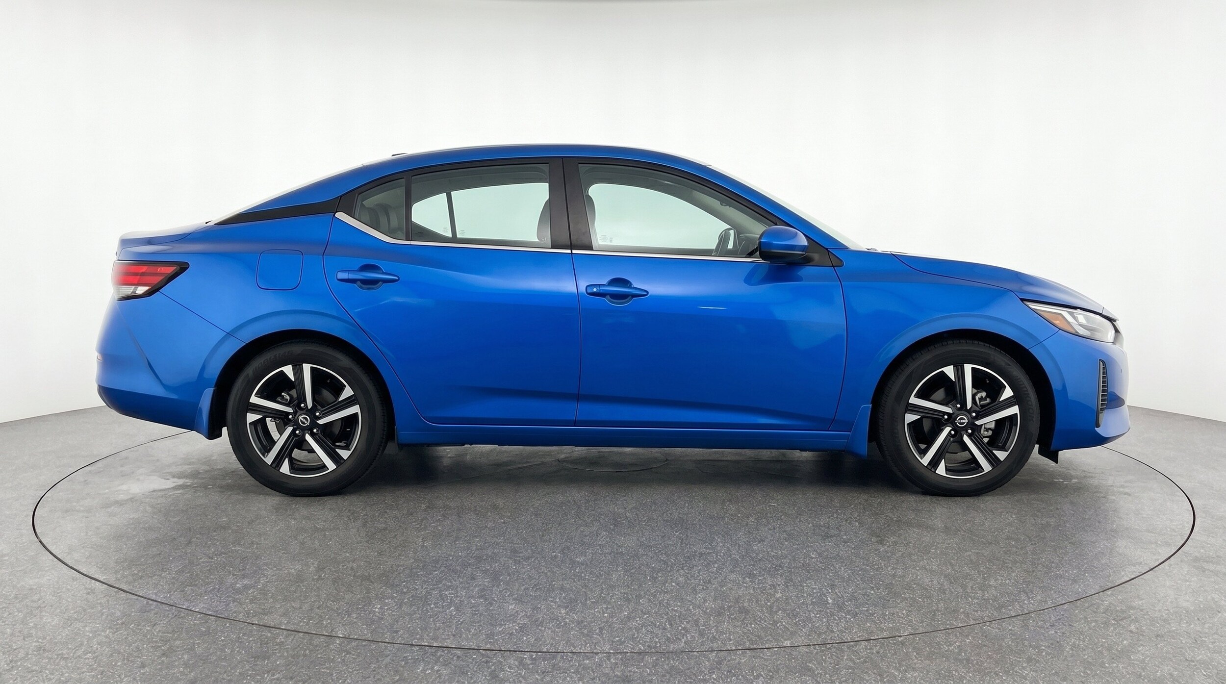 Thumbnail: 2025 Nissan Sentra - 11