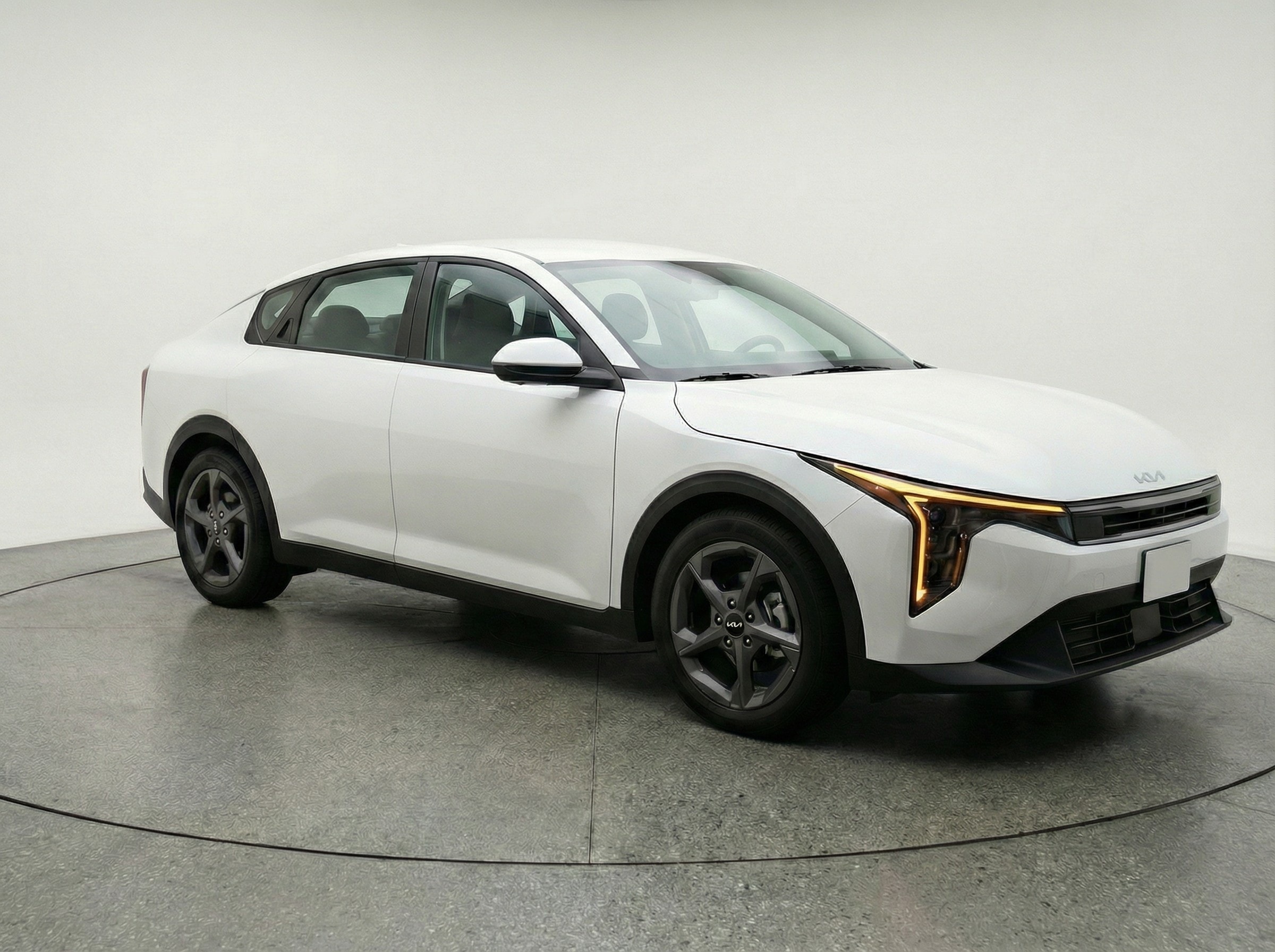 Thumbnail: 2025 Kia K4 - 1