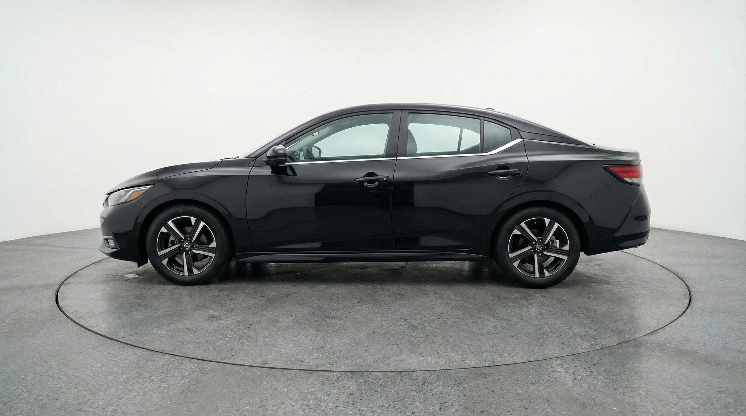 Thumbnail: 2025 Nissan Sentra - 5