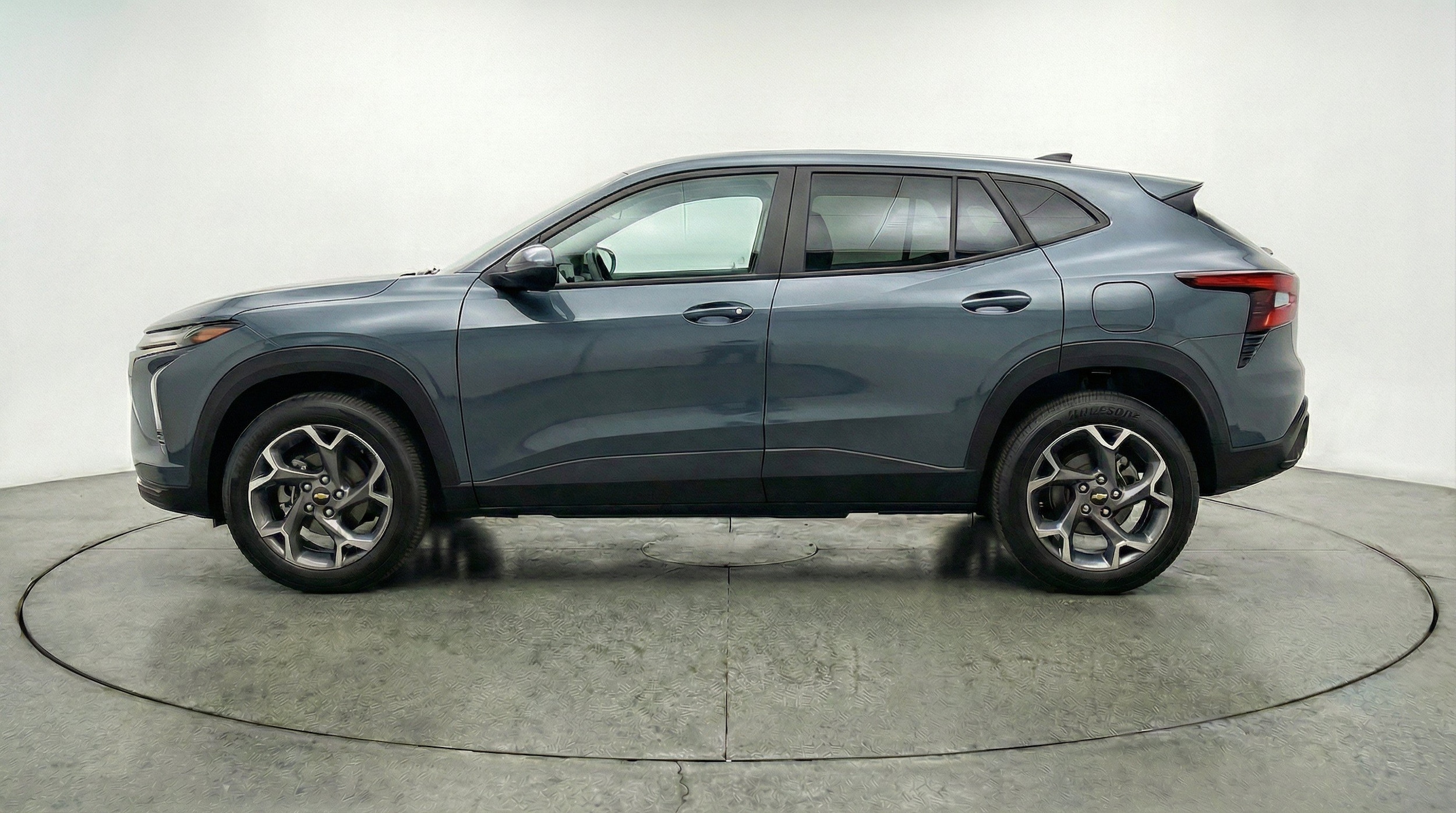 Thumbnail: 2025 Chevrolet Trax - 5