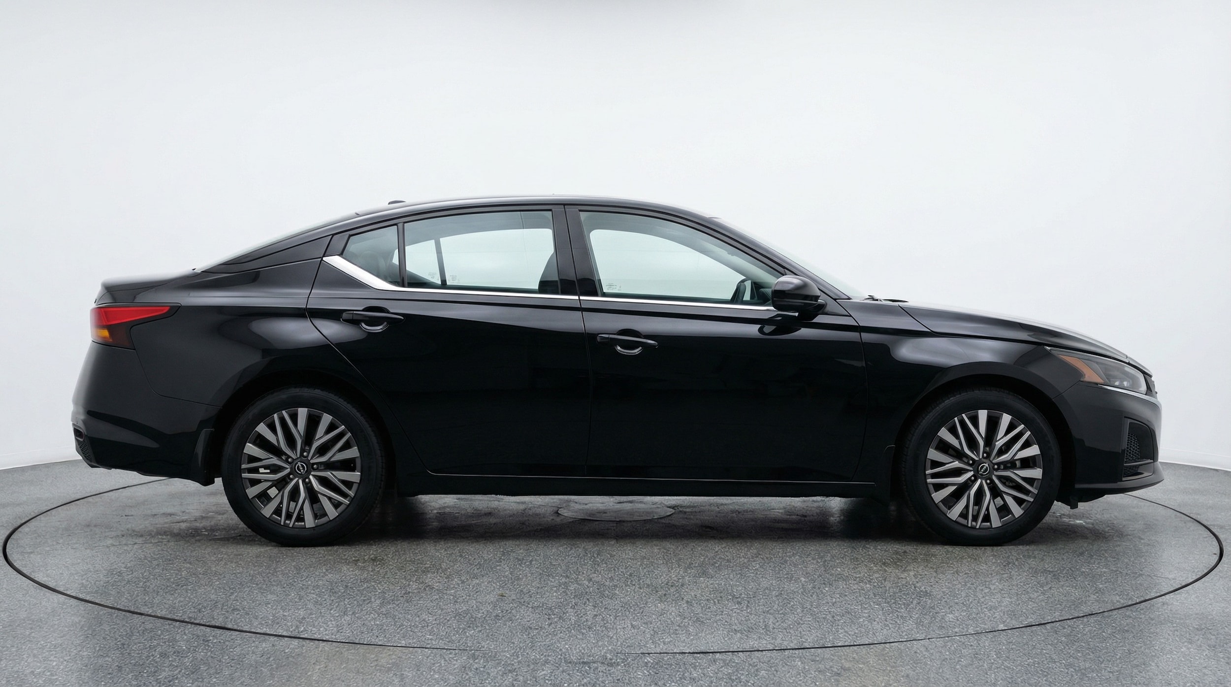 Thumbnail: 2025 Nissan Altima - 8