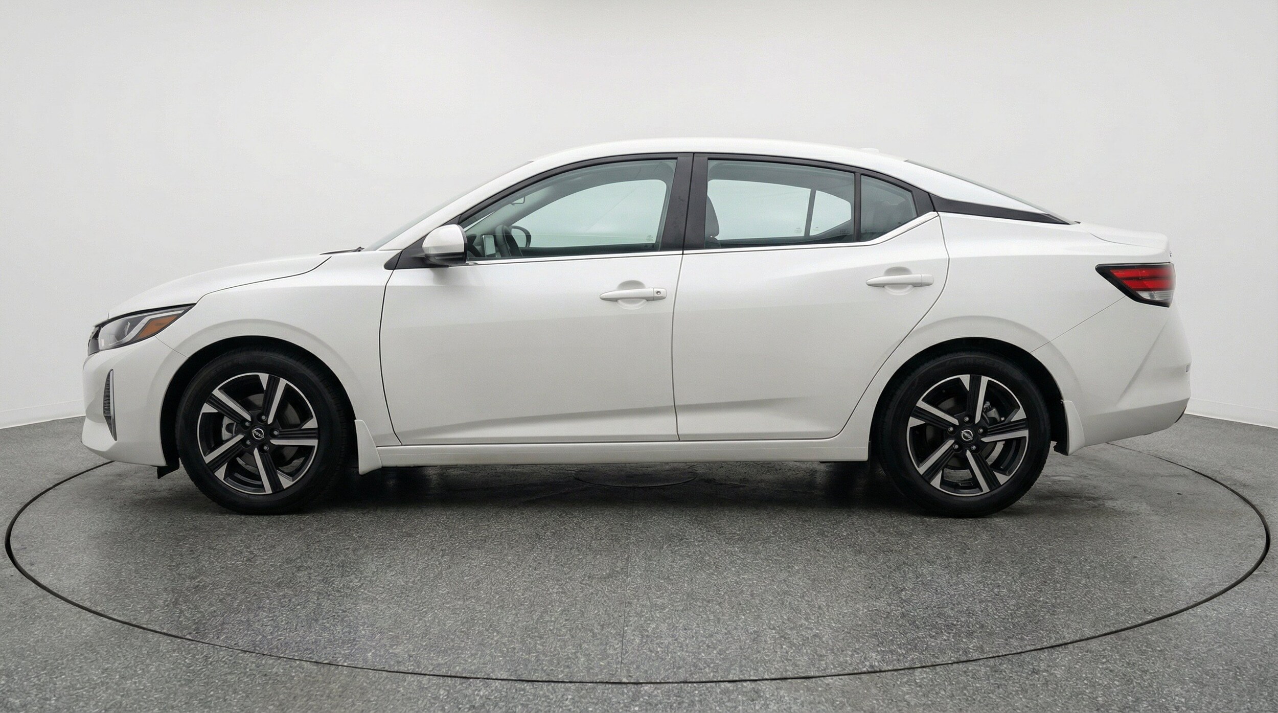 Thumbnail: 2025 Nissan Sentra - 5