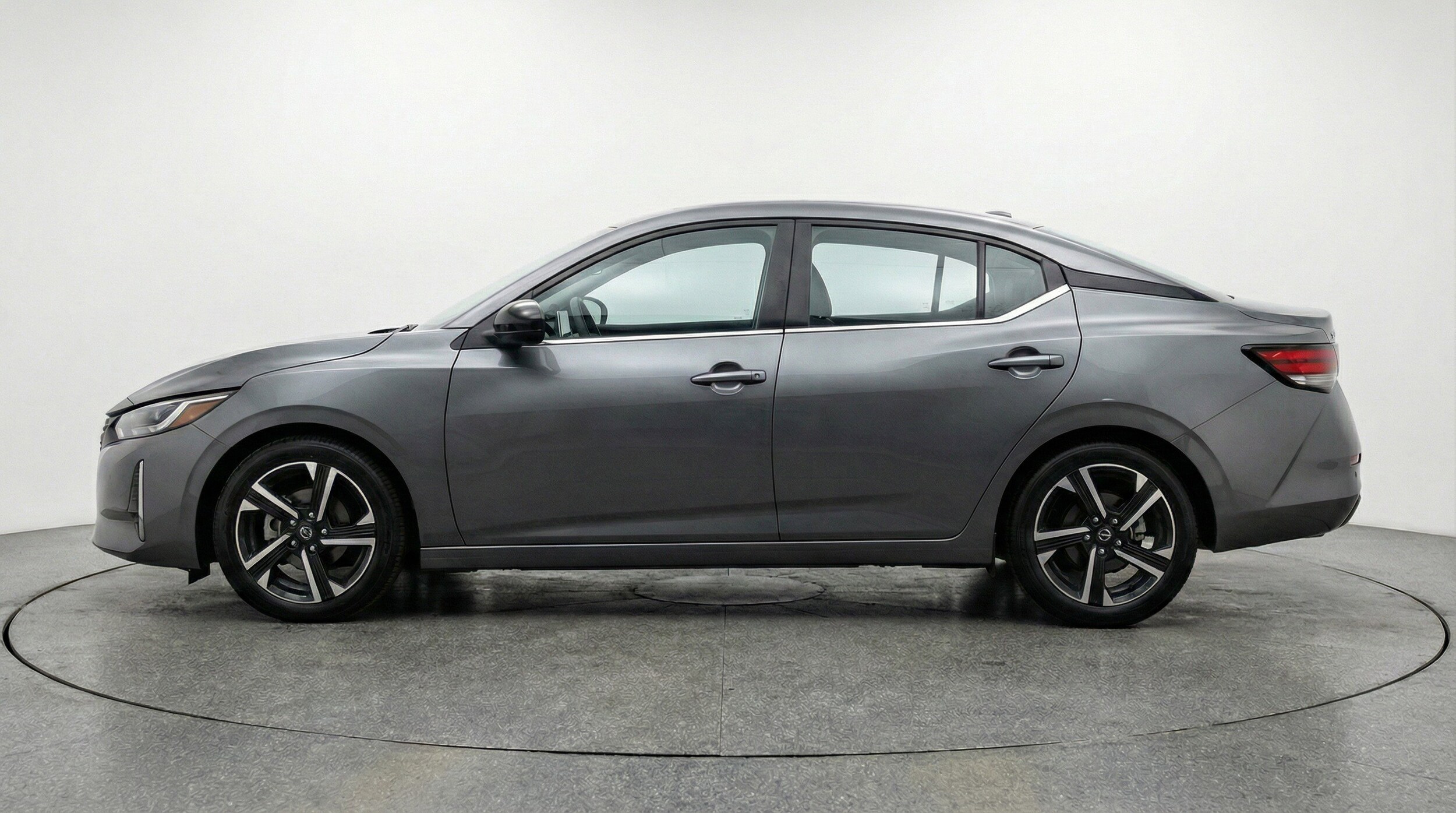 Thumbnail: 2025 Nissan Sentra - 5