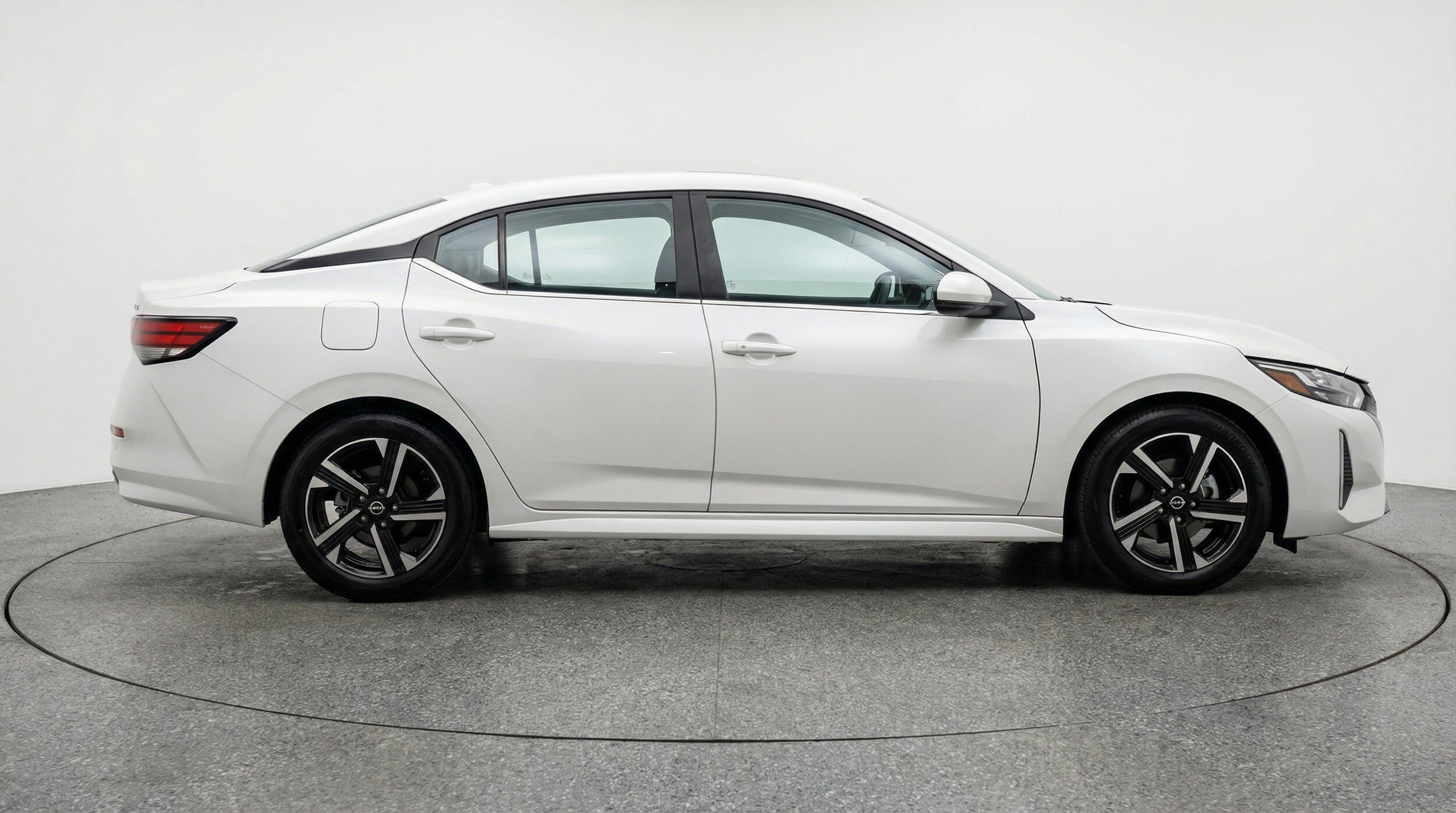 Thumbnail: 2025 Nissan Sentra - 11