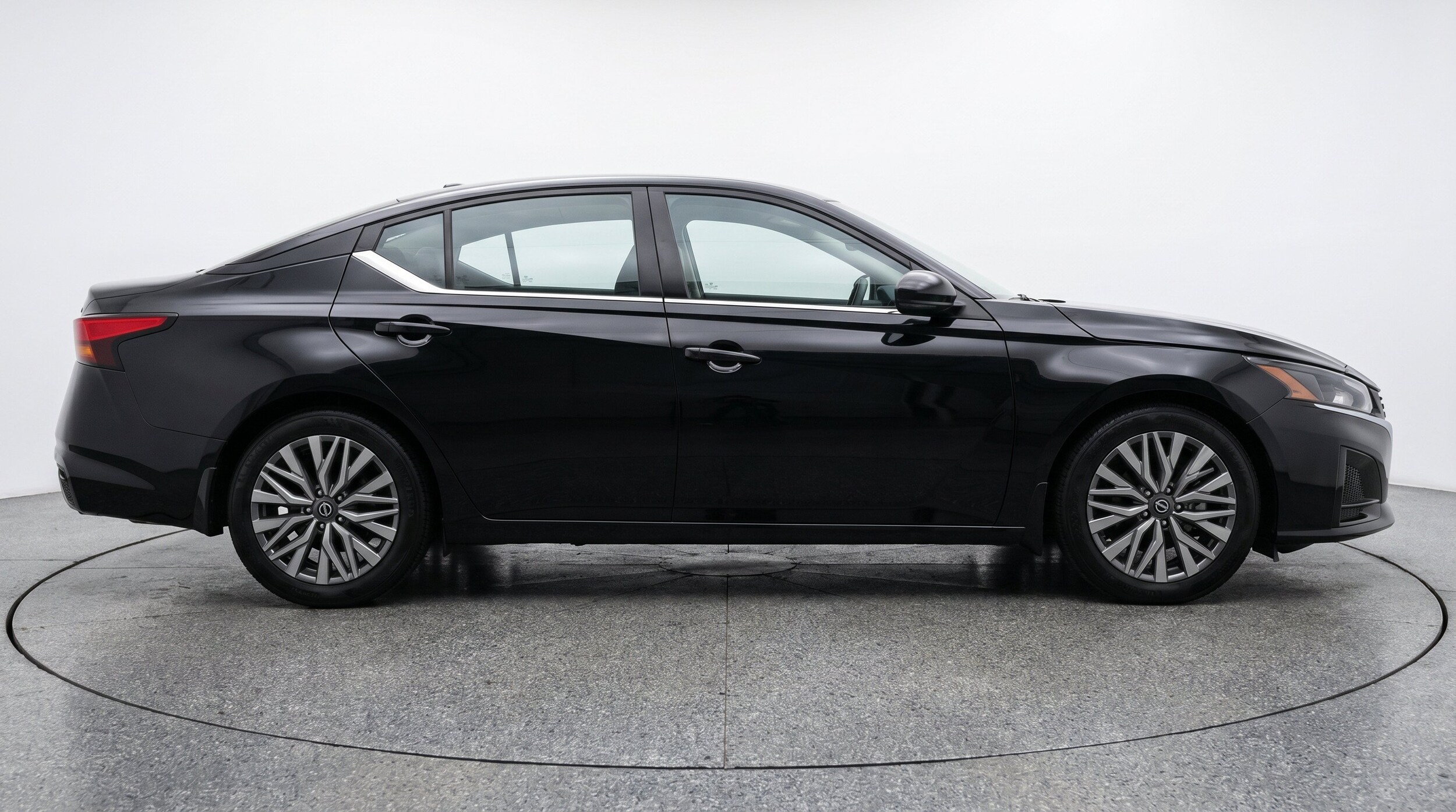 Thumbnail: 2025 Nissan Altima - 11