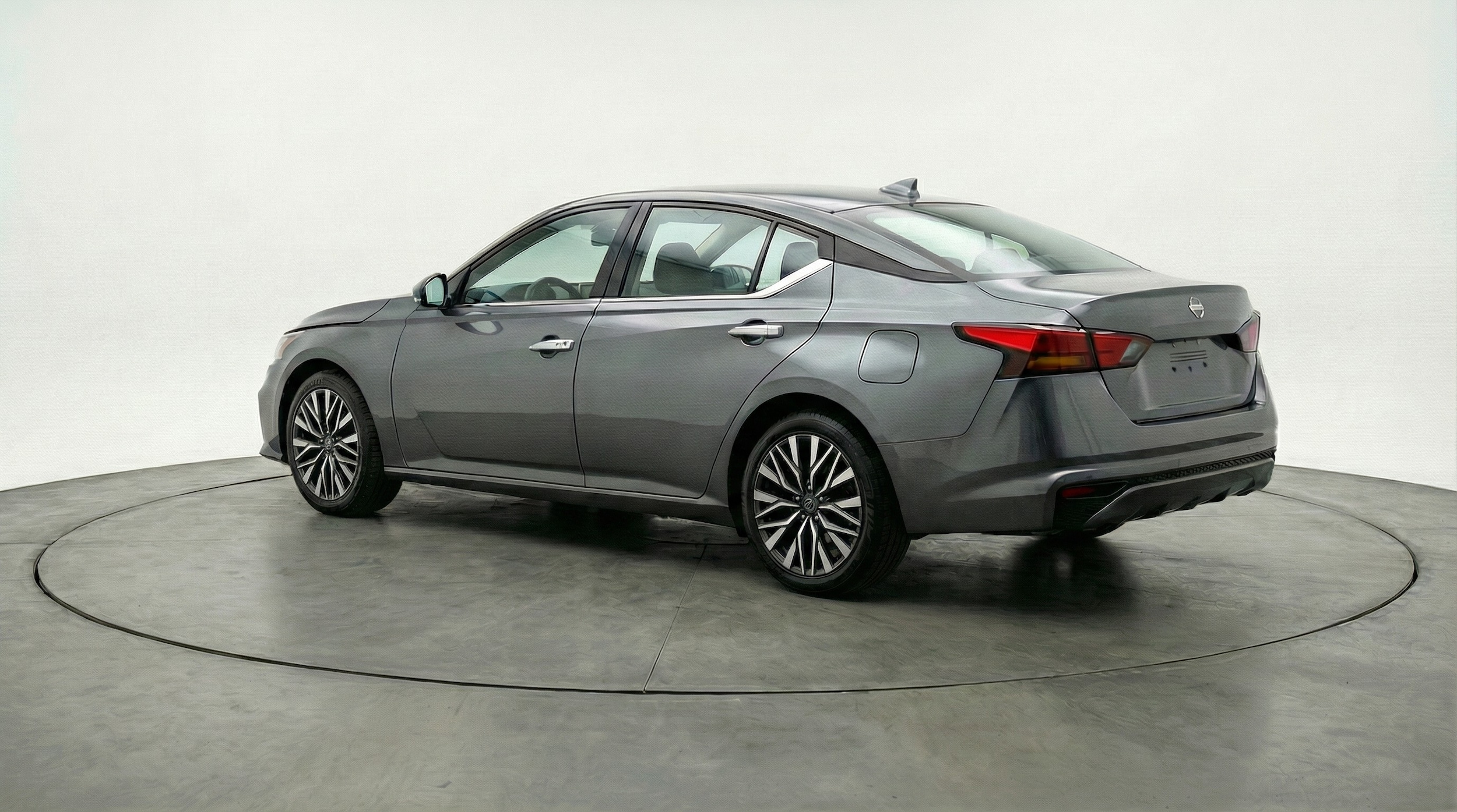 Thumbnail: 2025 Nissan Altima - 5