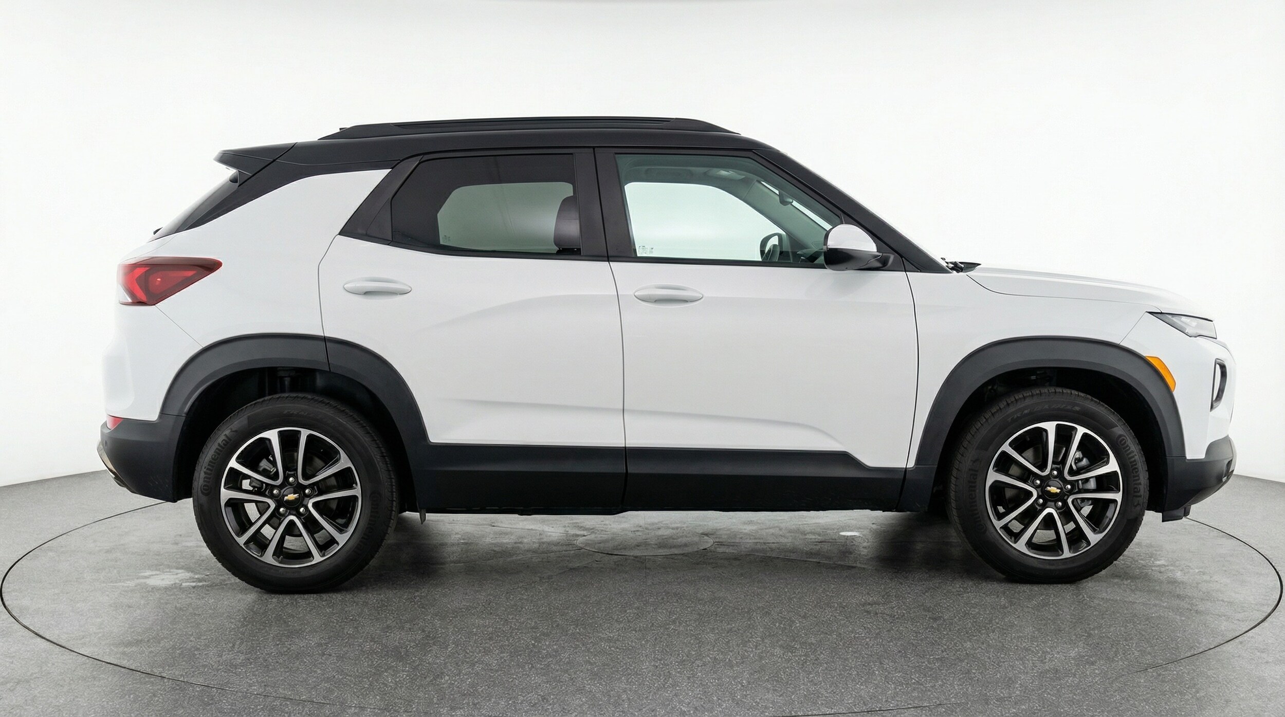 Thumbnail: 2025 Chevrolet TrailBlazer - 8