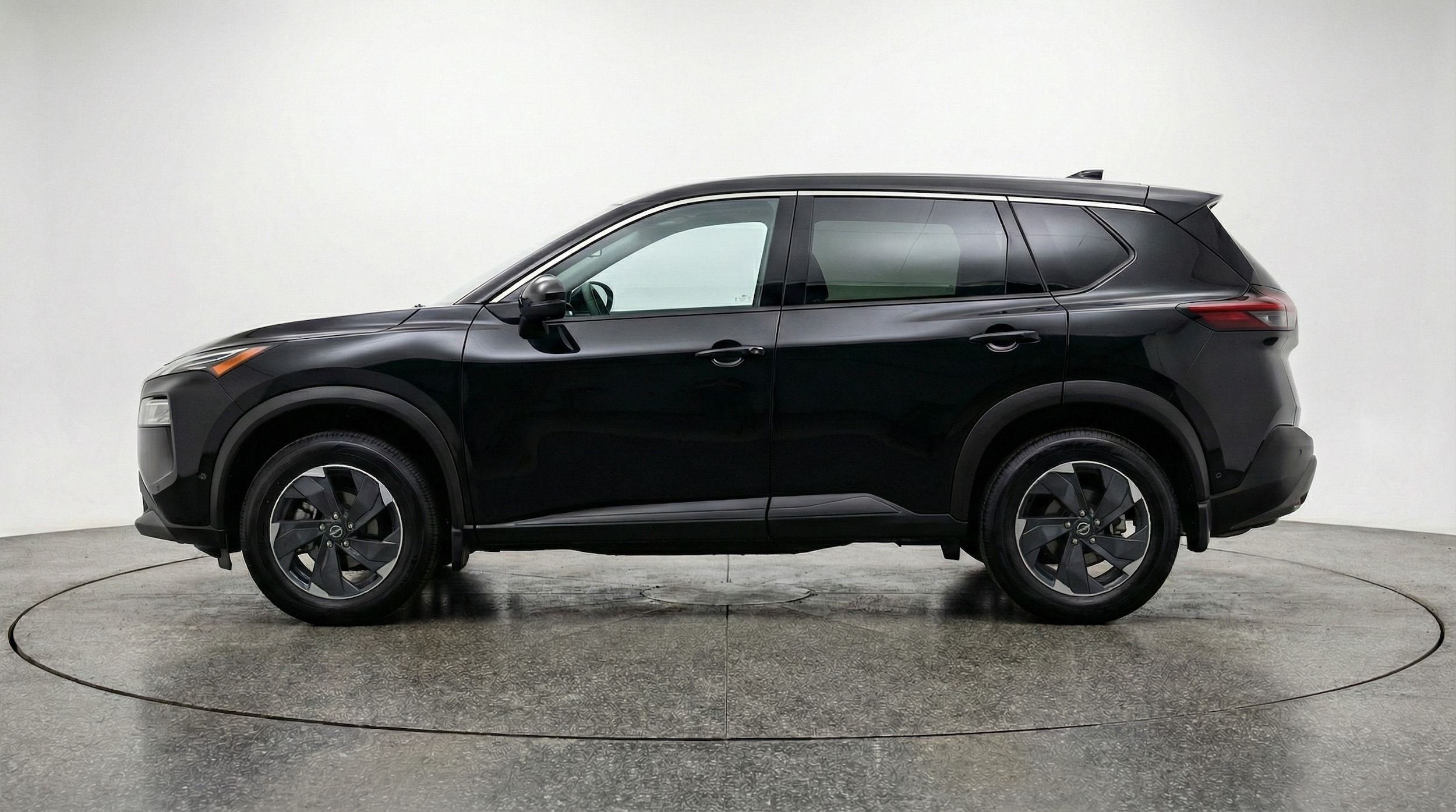 Thumbnail: 2025 Nissan Rogue - 4