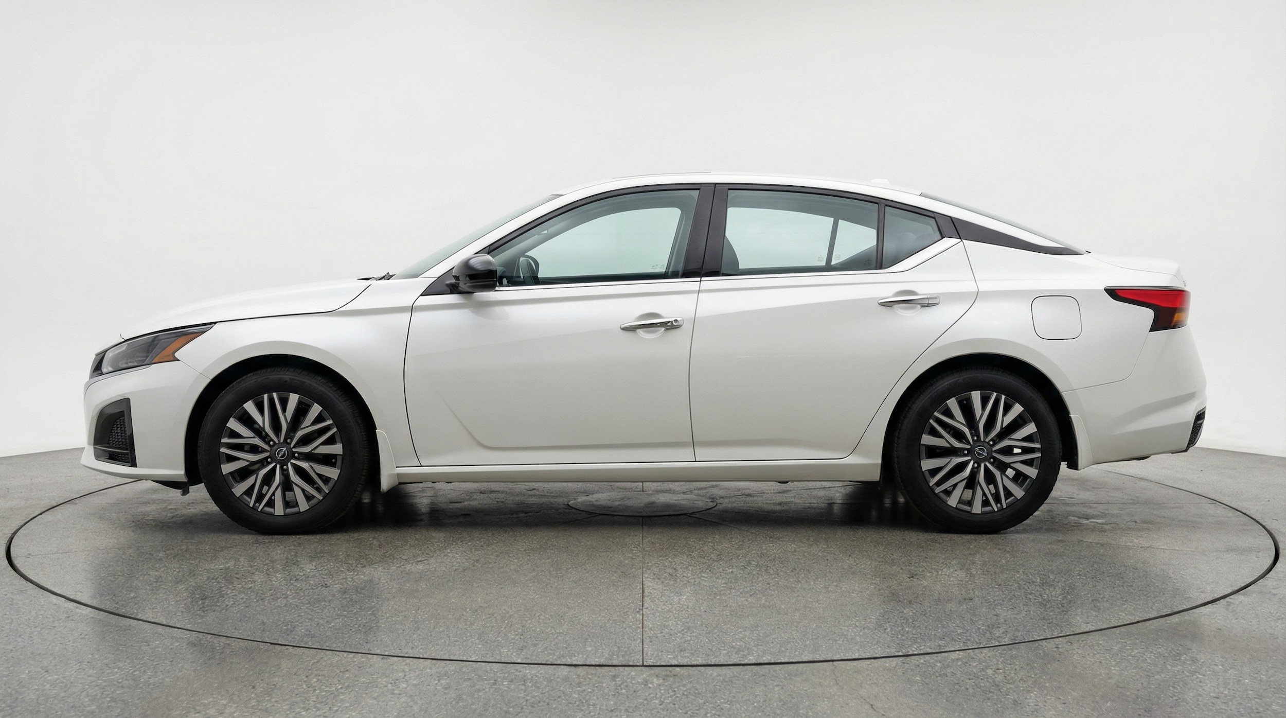 Thumbnail: 2025 Nissan Altima - 4