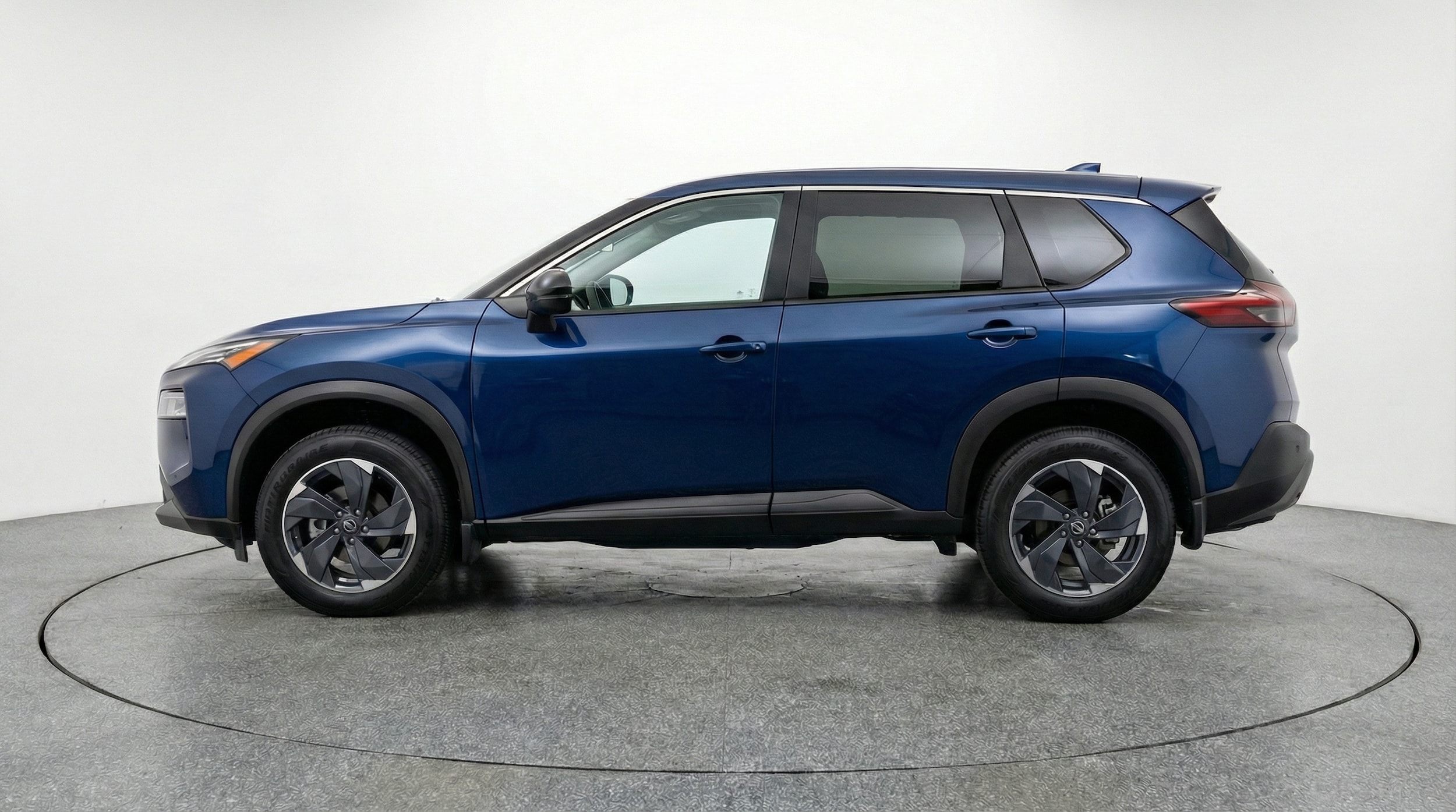 Thumbnail: 2025 Nissan Rogue - 4