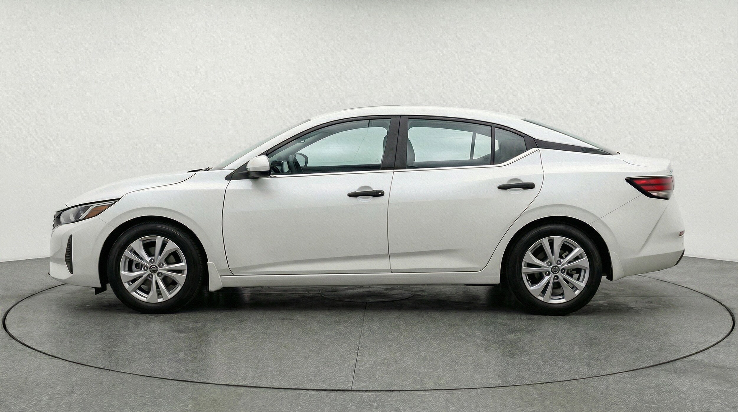 Thumbnail: 2025 Nissan Sentra - 5