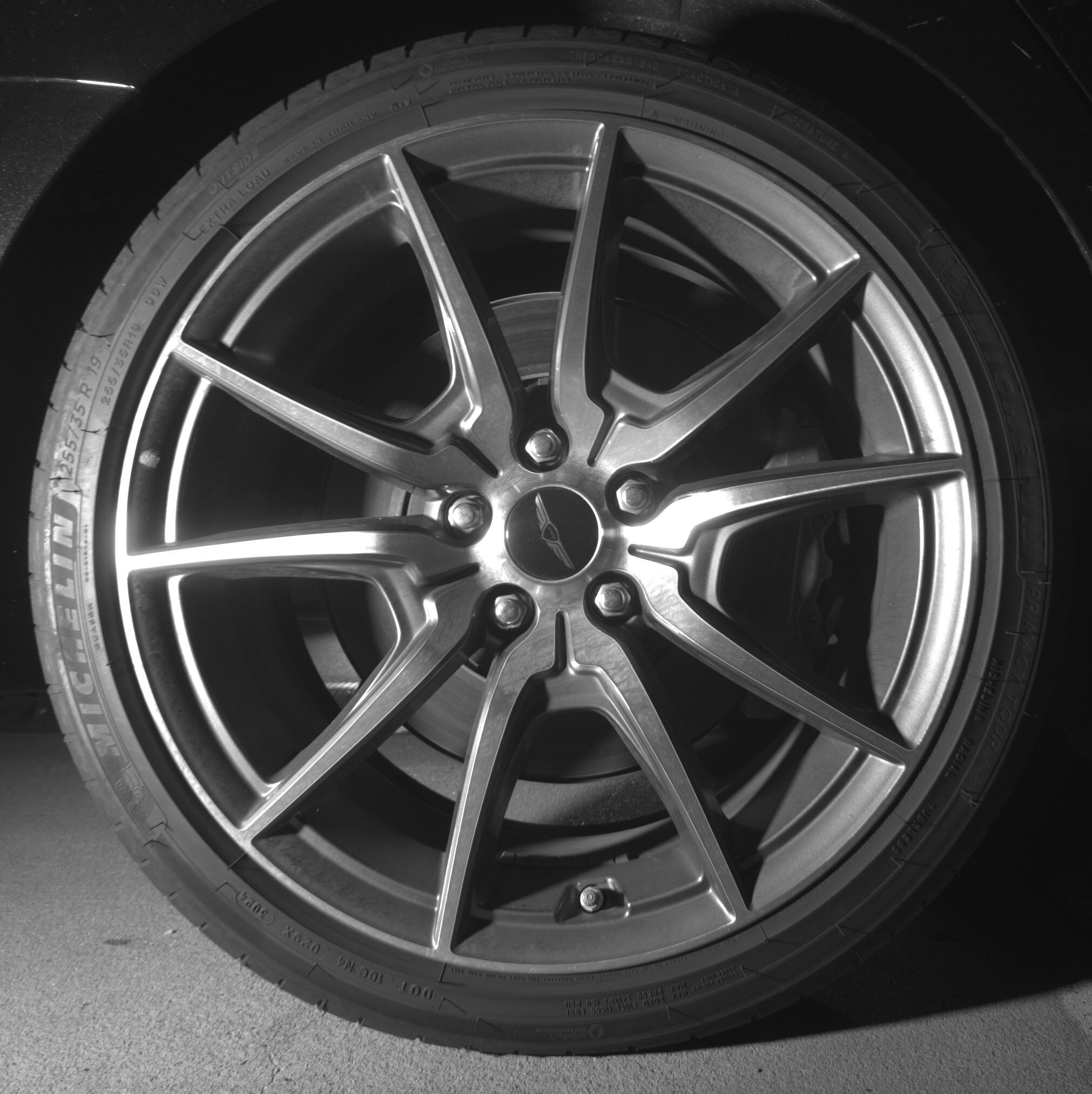 Thumbnail: 2025 Genesis G70 - 12