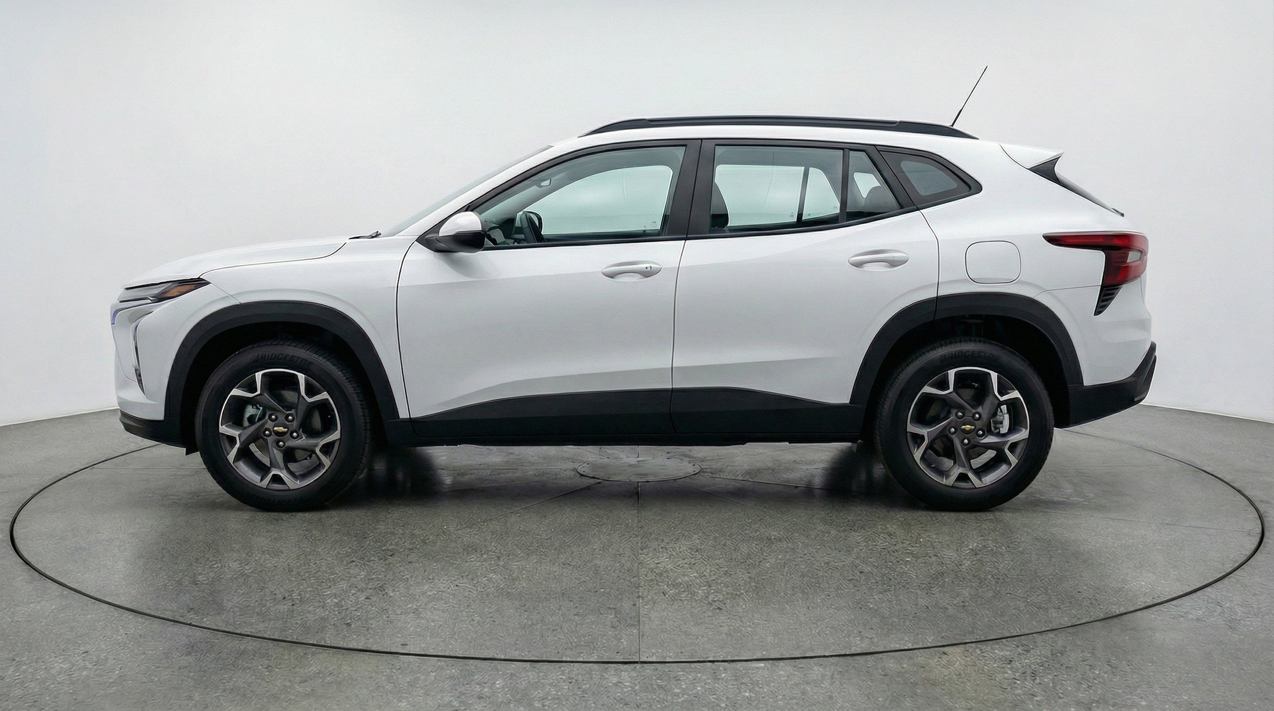 Thumbnail: 2025 Chevrolet Trax - 5