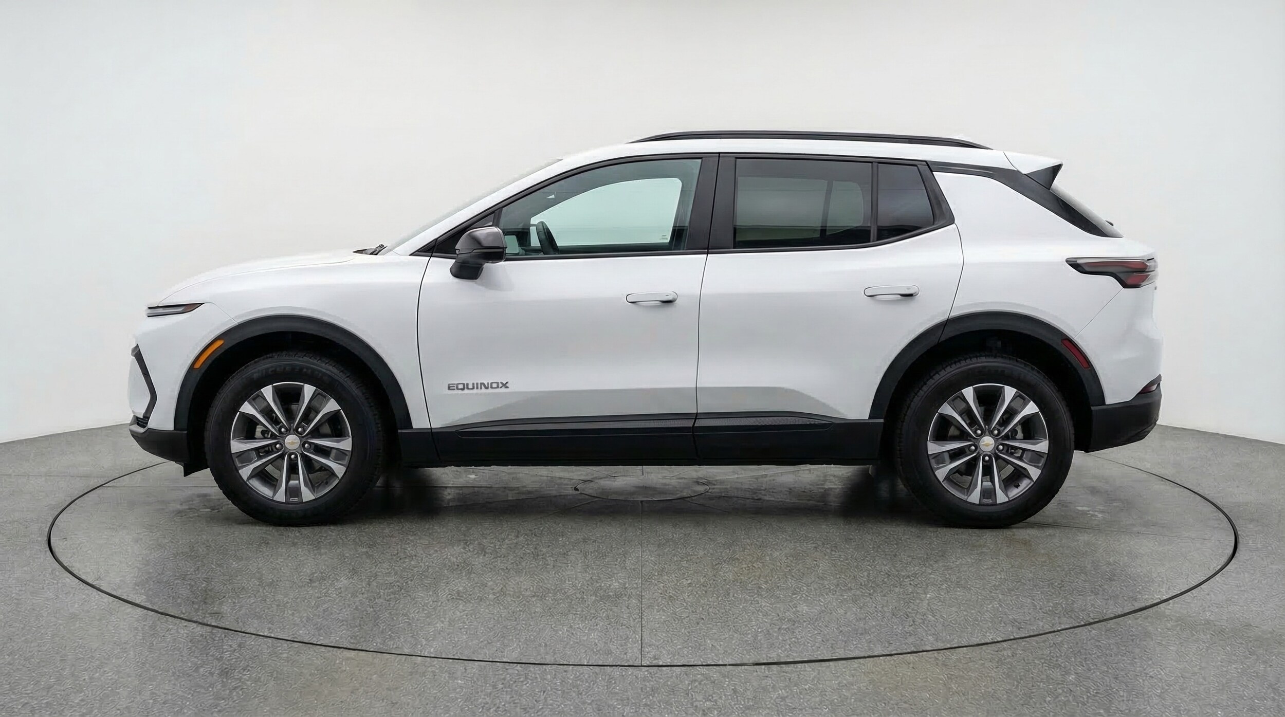 Thumbnail: 2025 Chevrolet Equinox - 4