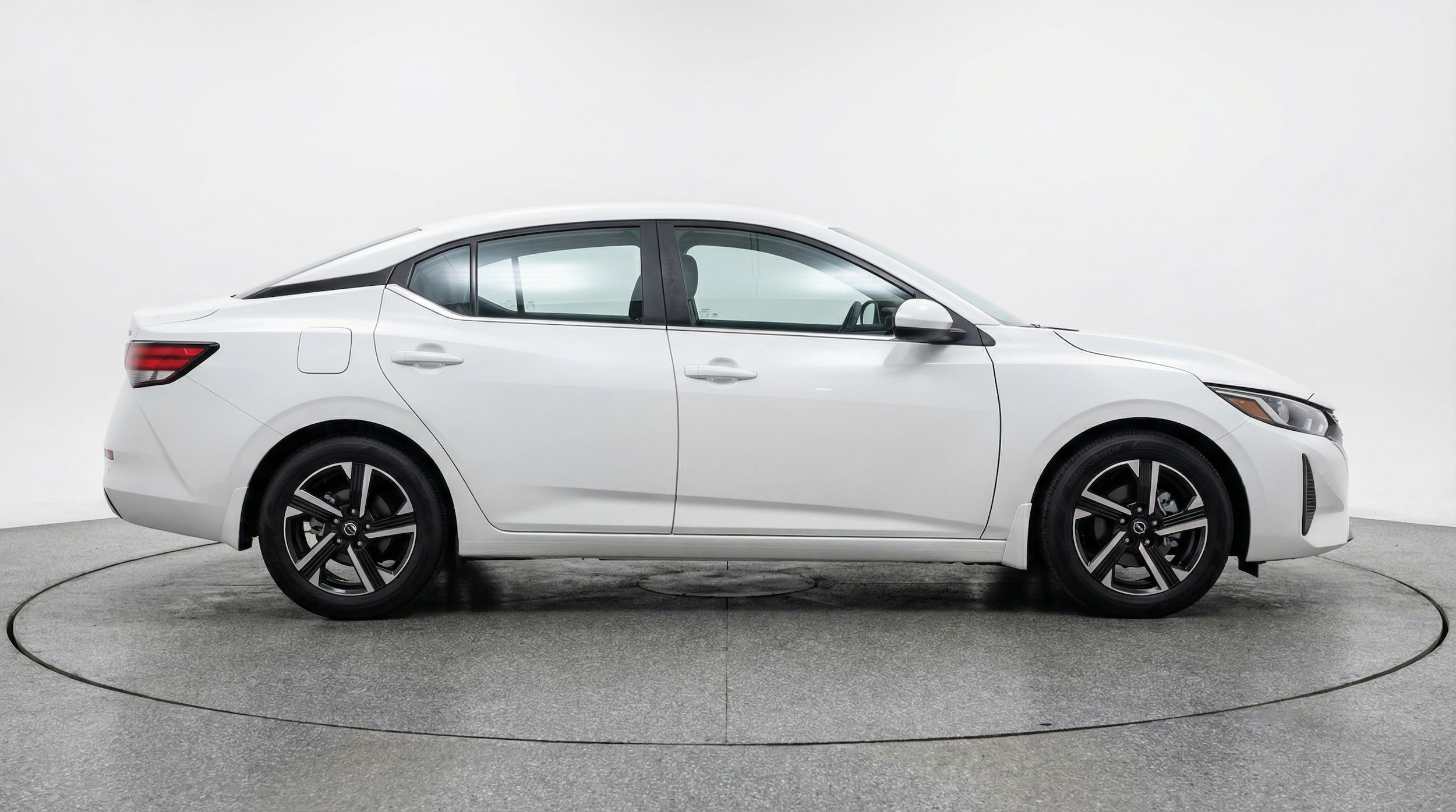 Thumbnail: 2025 Nissan Sentra - 8