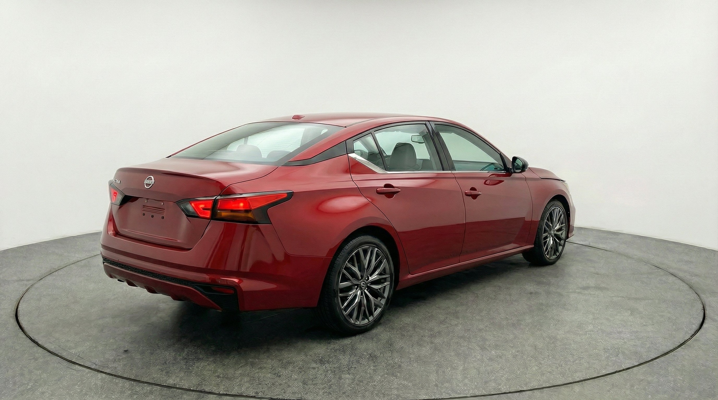 Thumbnail: 2025 Nissan Altima - 9