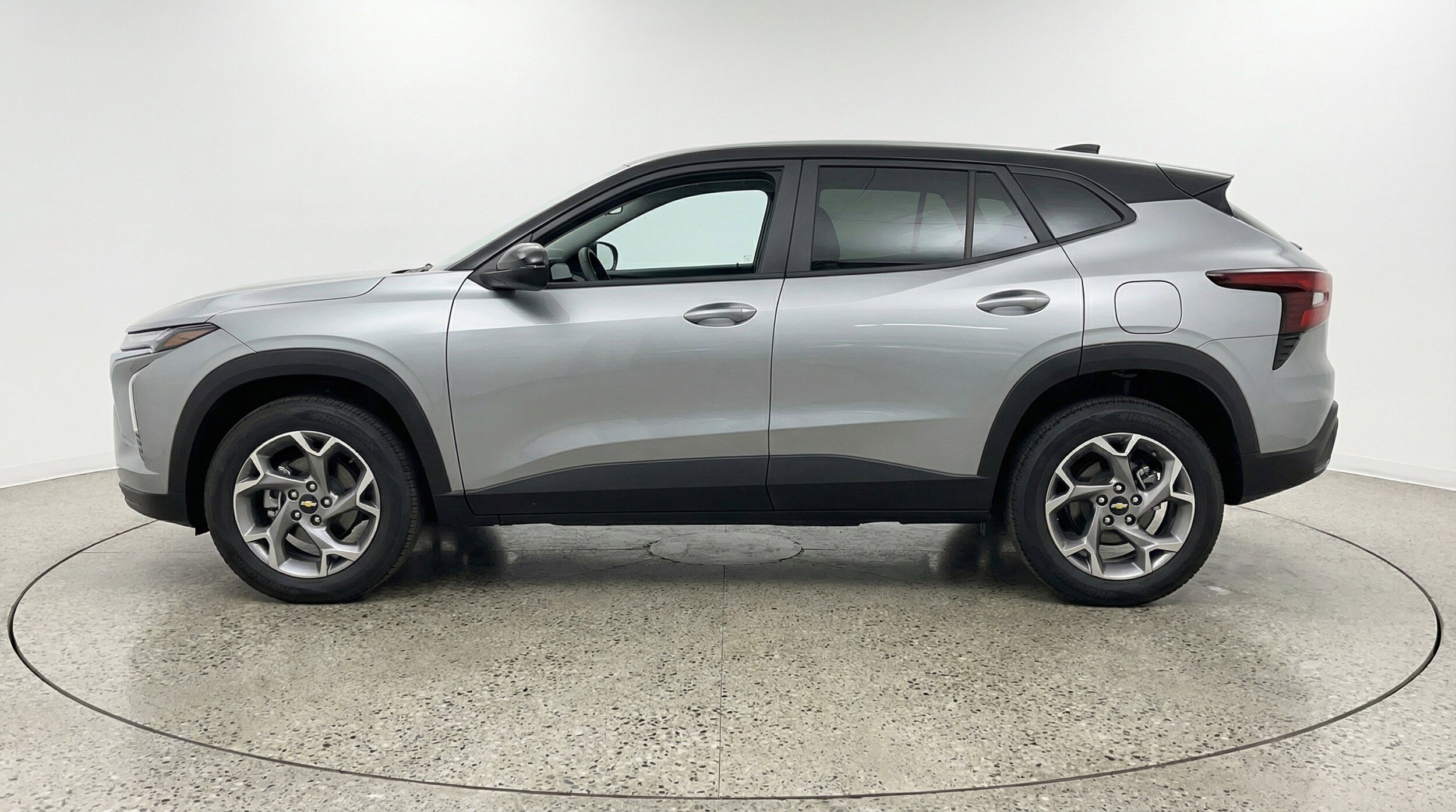 Thumbnail: 2025 Chevrolet Trax - 5