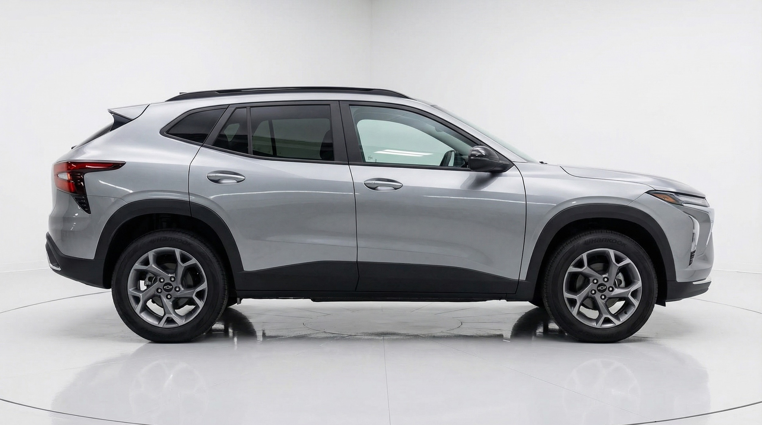 Thumbnail: 2025 Chevrolet Trax - 8