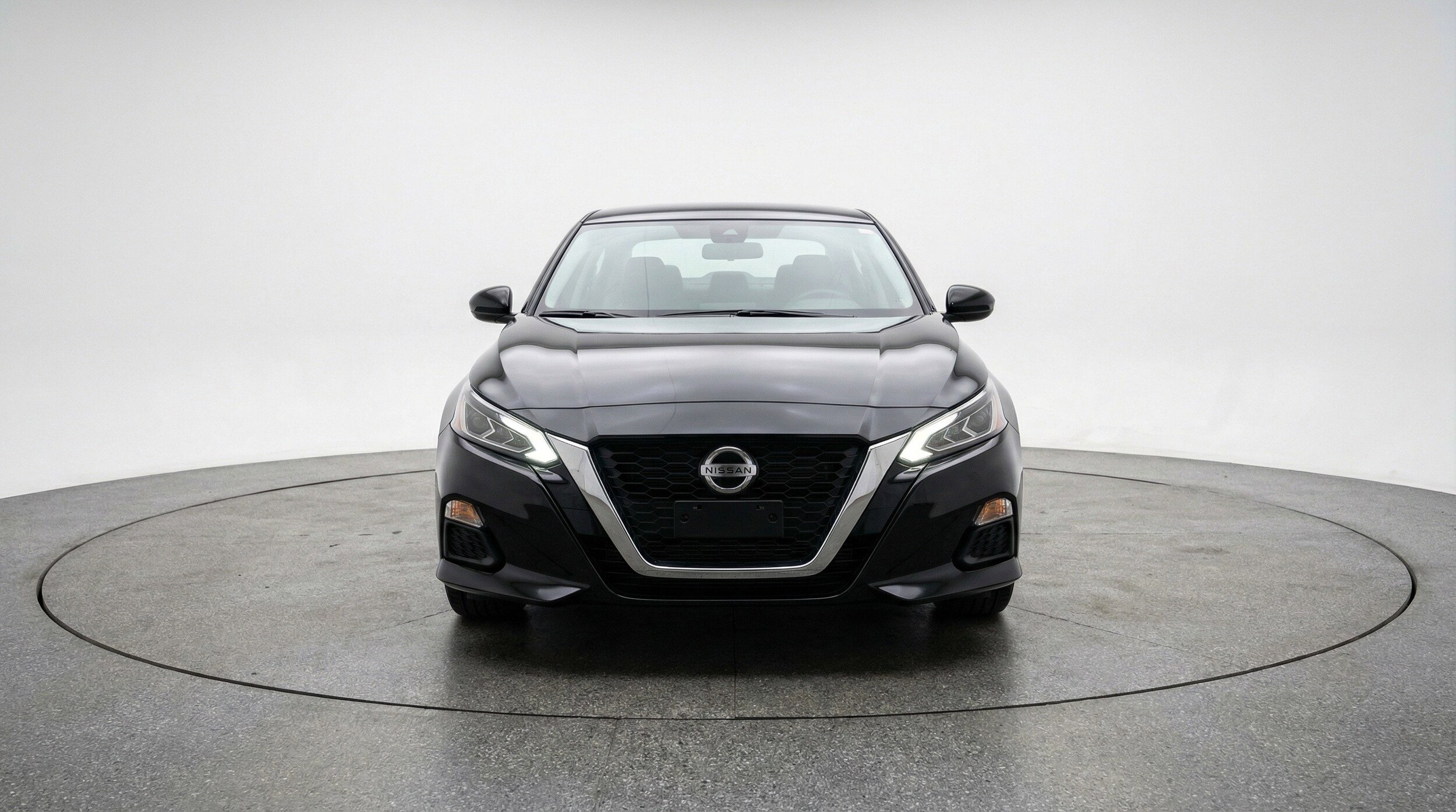 Thumbnail: 2025 Nissan Altima - 2