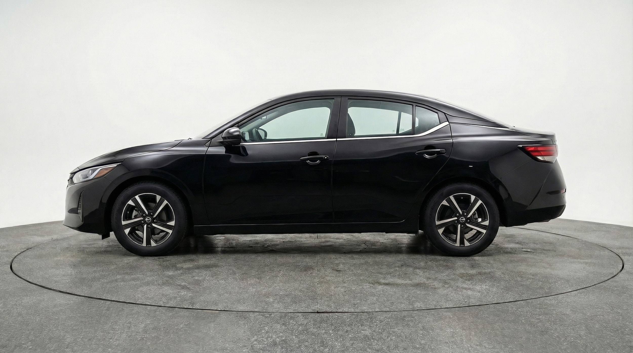 Thumbnail: 2025 Nissan Sentra - 4