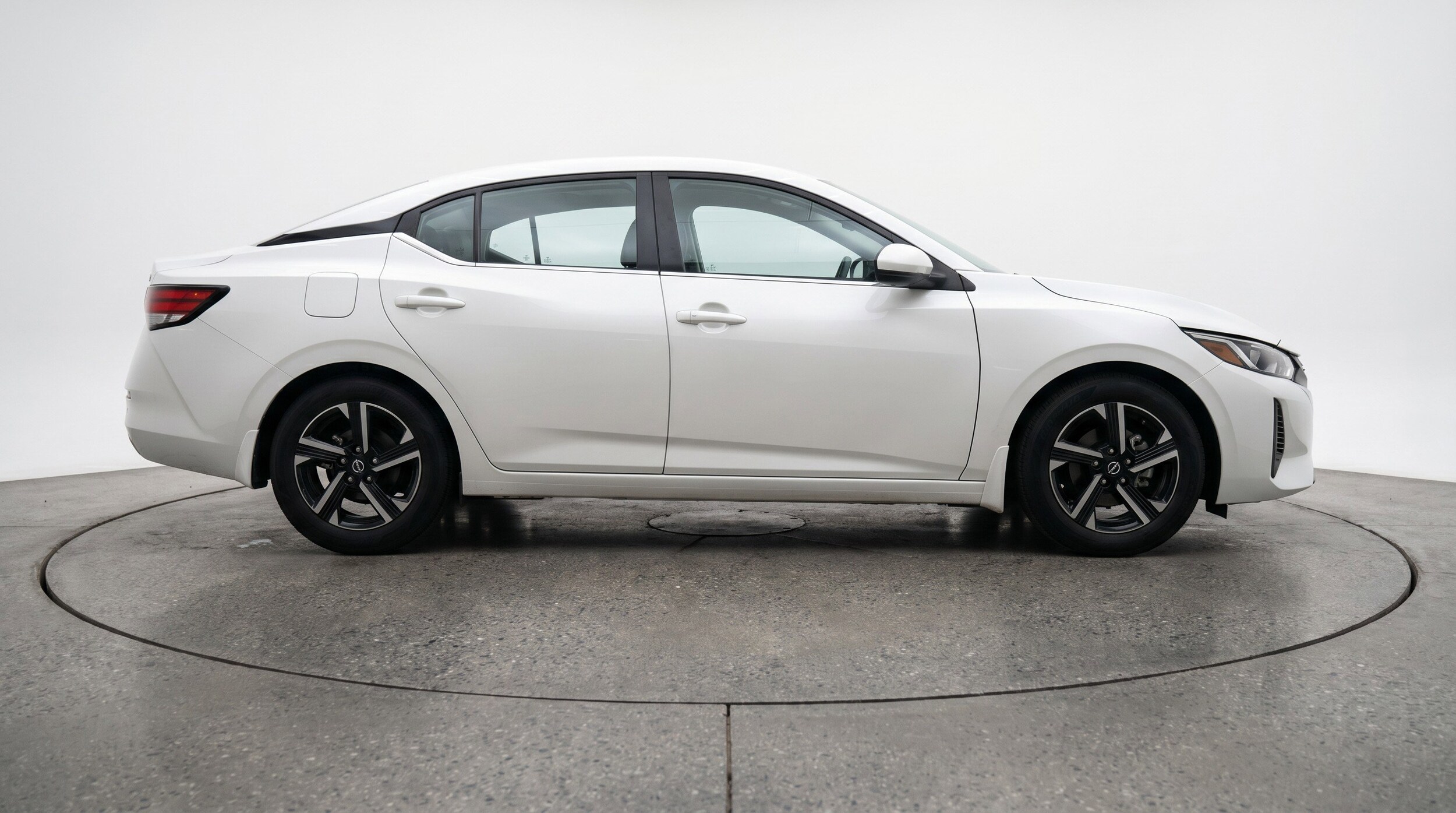 Thumbnail: 2025 Nissan Sentra - 11