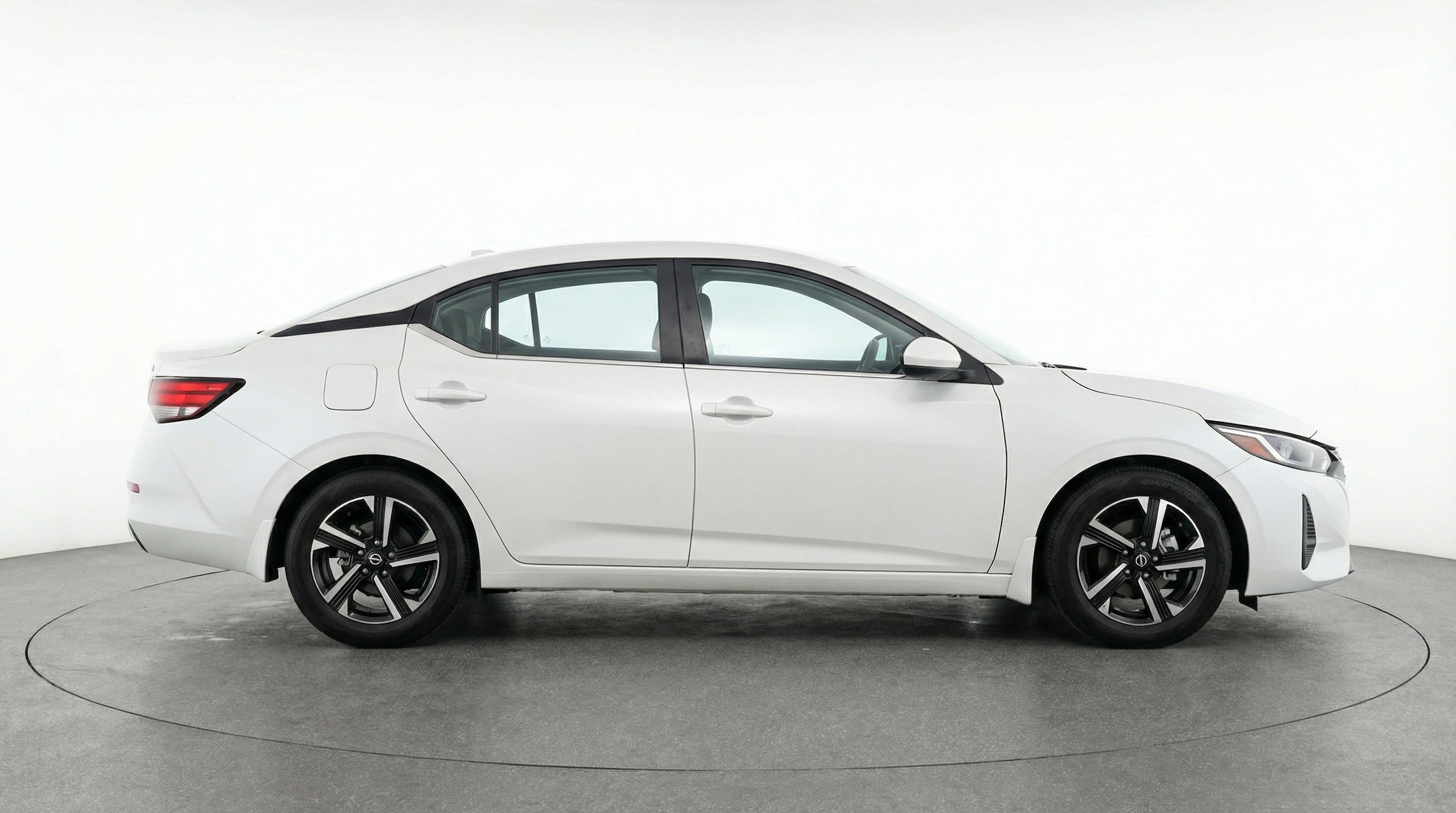 Thumbnail: 2025 Nissan Sentra - 11