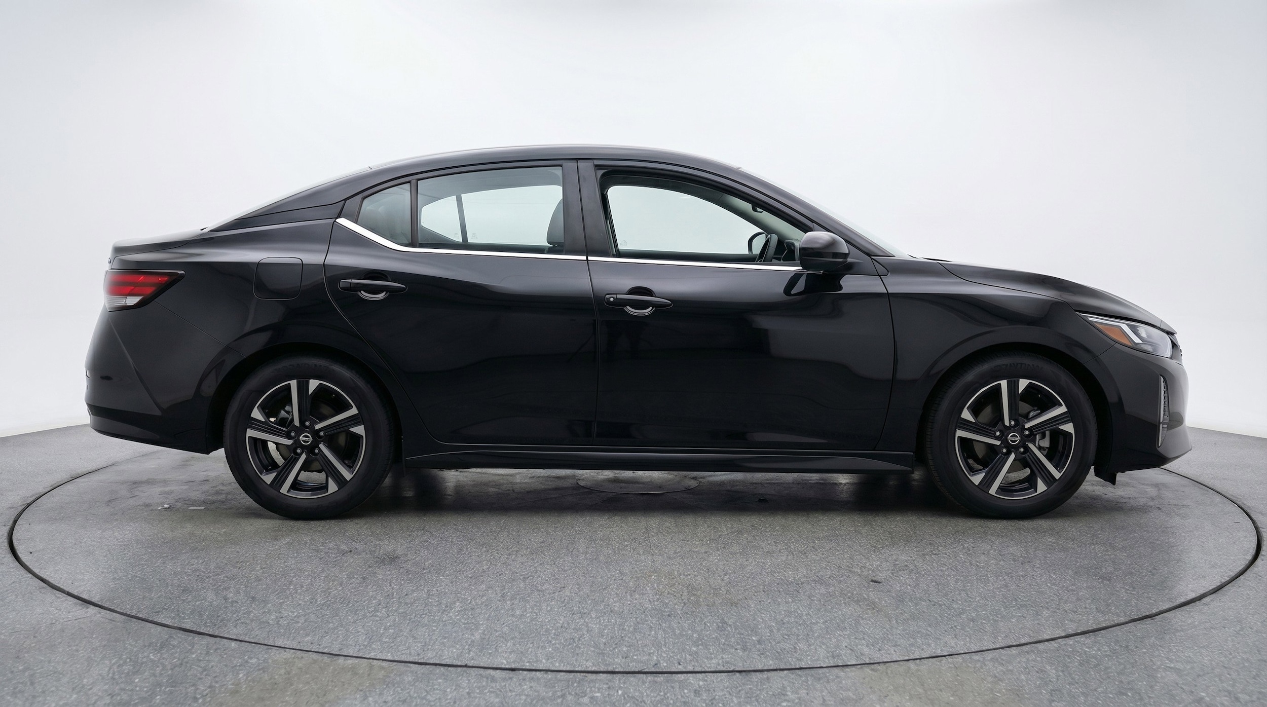 Thumbnail: 2025 Nissan Sentra - 11