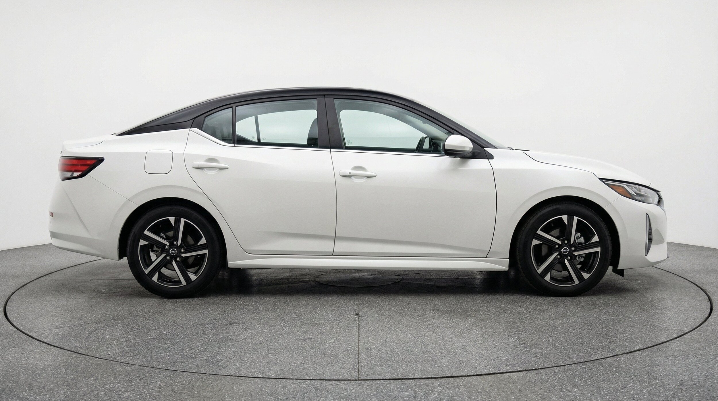Thumbnail: 2025 Nissan Sentra - 11