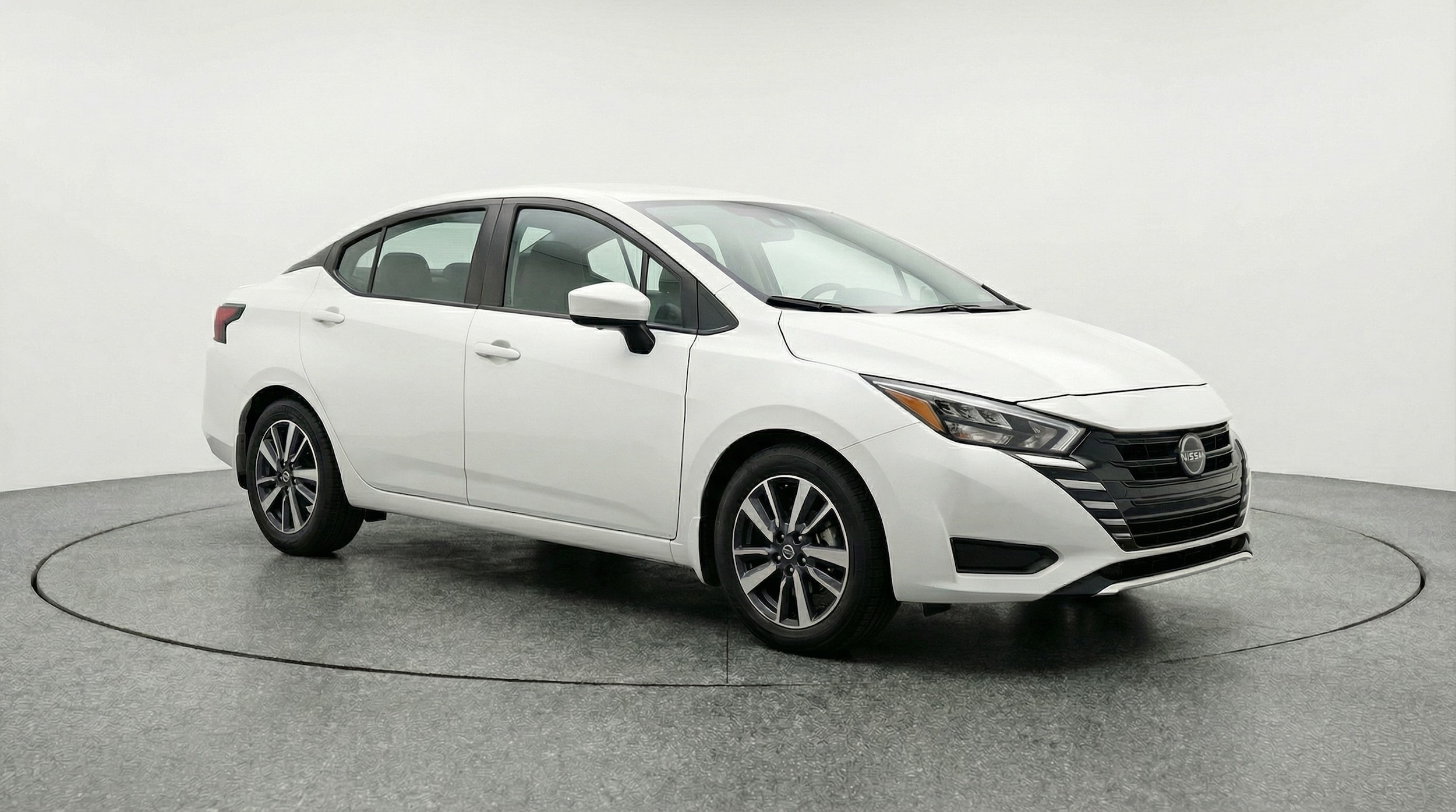 2025 Nissan Versa SV FWD