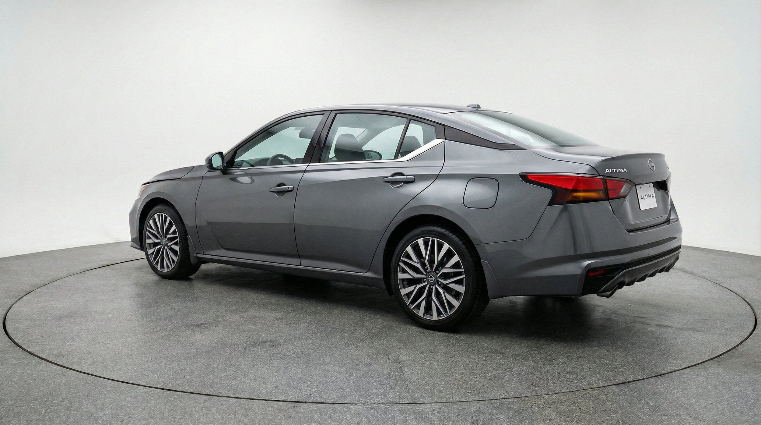 Thumbnail: 2025 Nissan Altima - 6