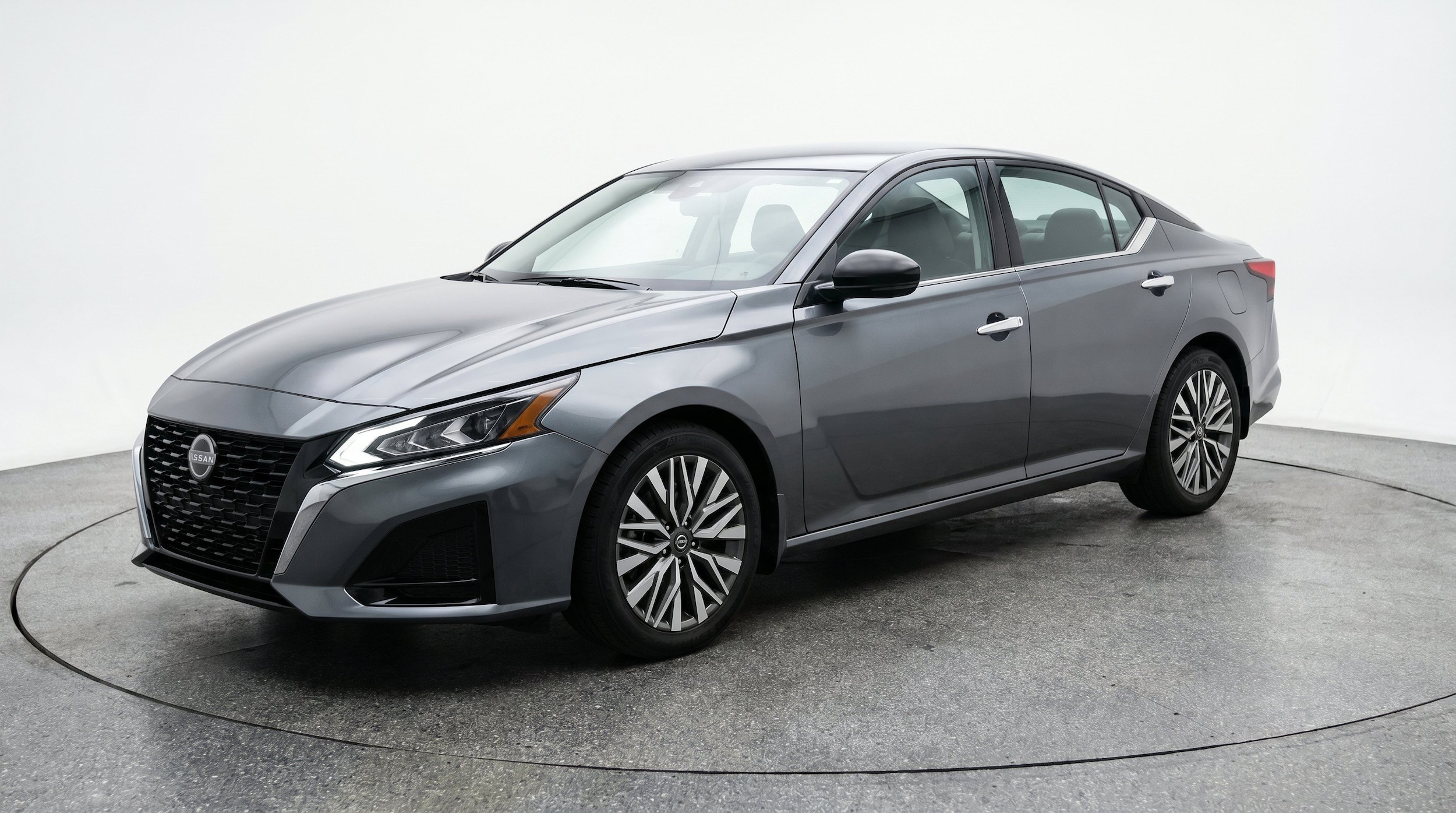 Thumbnail: 2025 Nissan Altima - 3