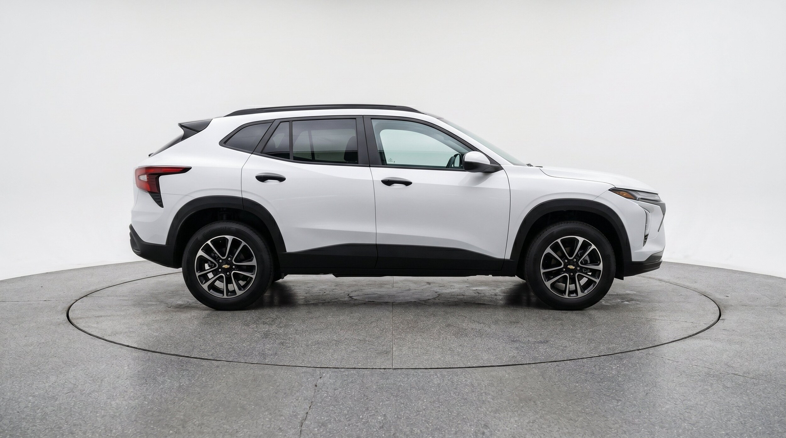 Thumbnail: 2025 Chevrolet TrailBlazer - 11