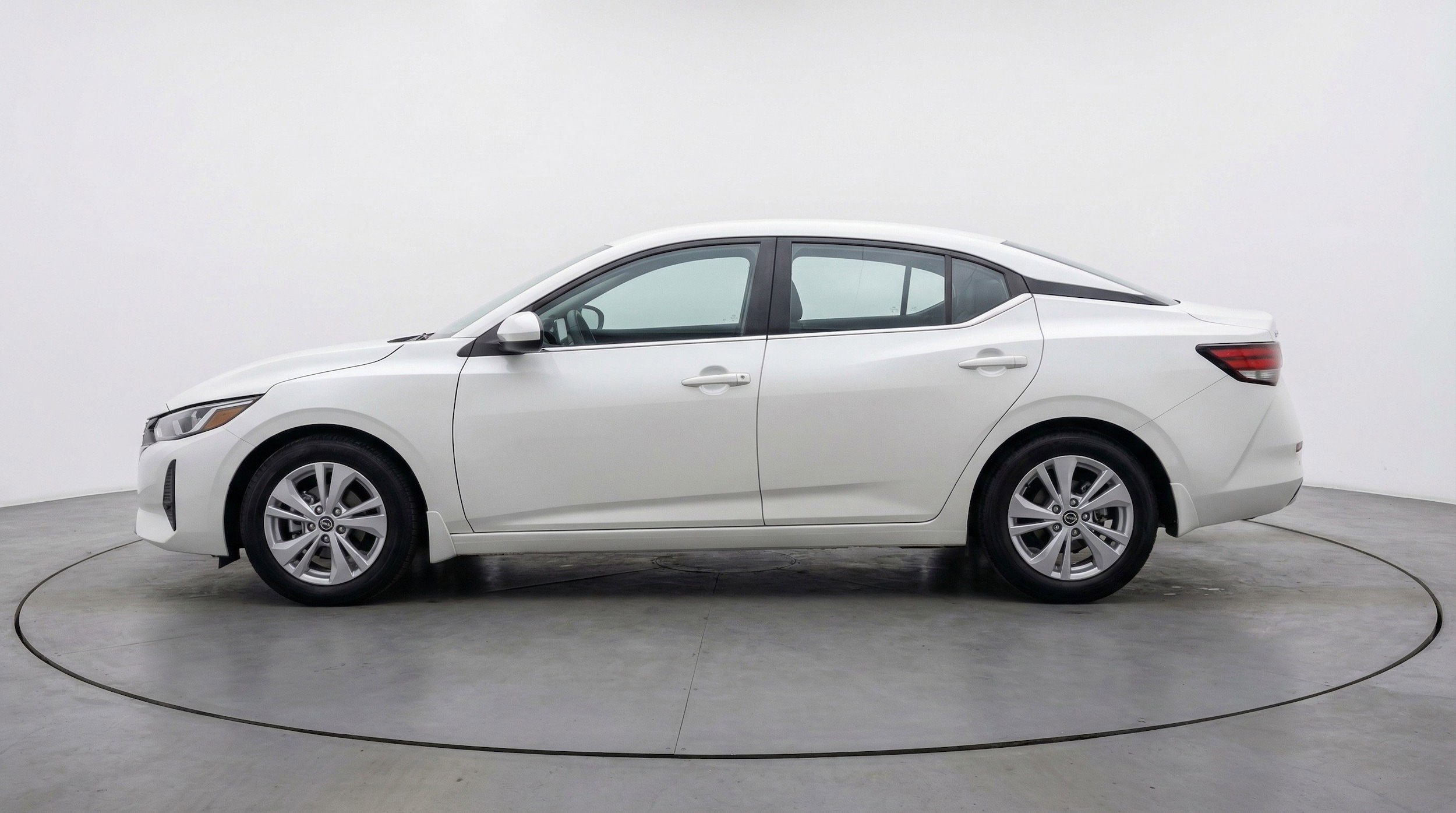 Thumbnail: 2025 Nissan Sentra - 5