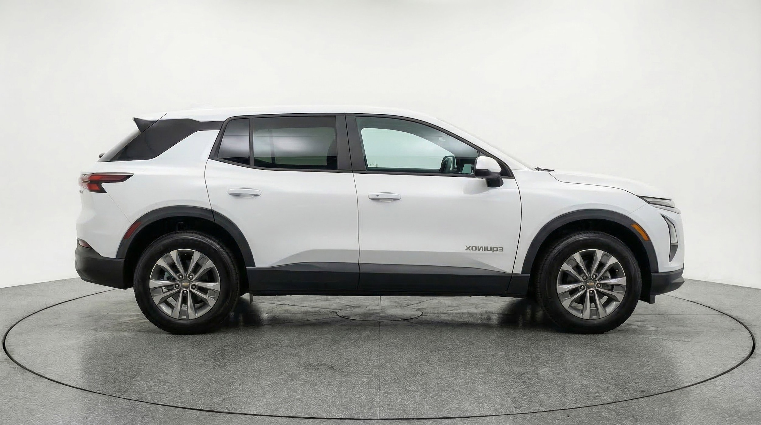 Thumbnail: 2025 Chevrolet Equinox - 11