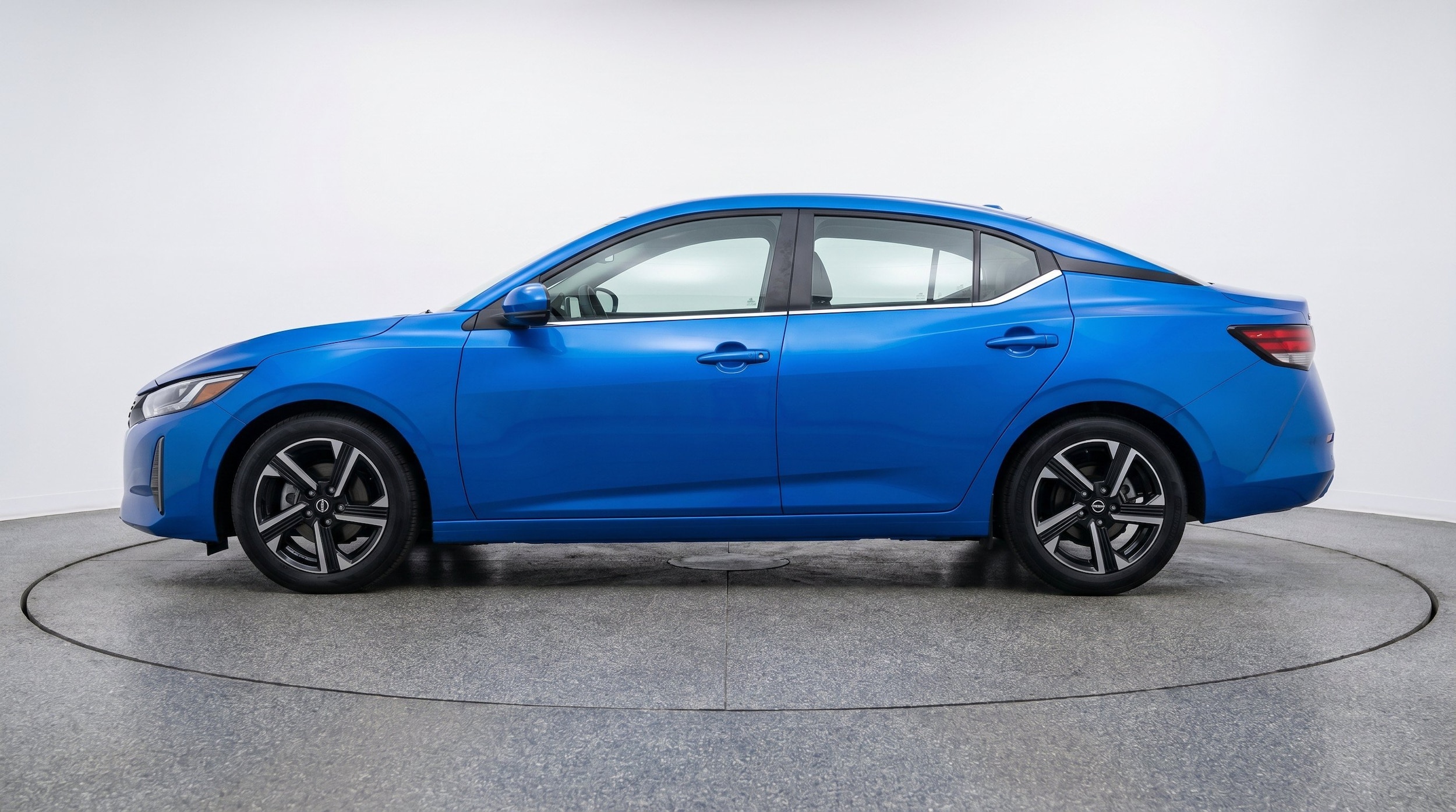 Thumbnail: 2025 Nissan Sentra - 5
