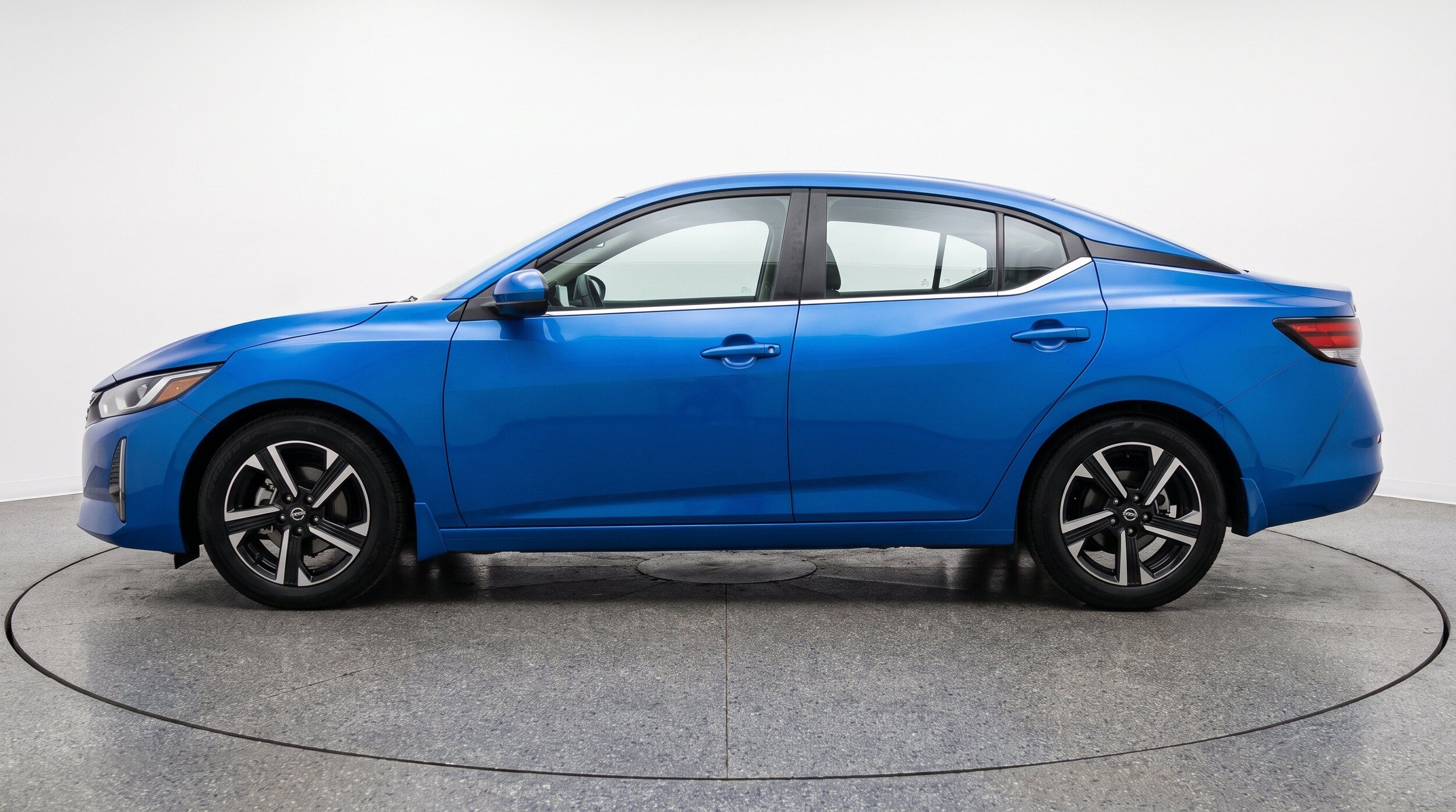 Thumbnail: 2025 Nissan Sentra - 5