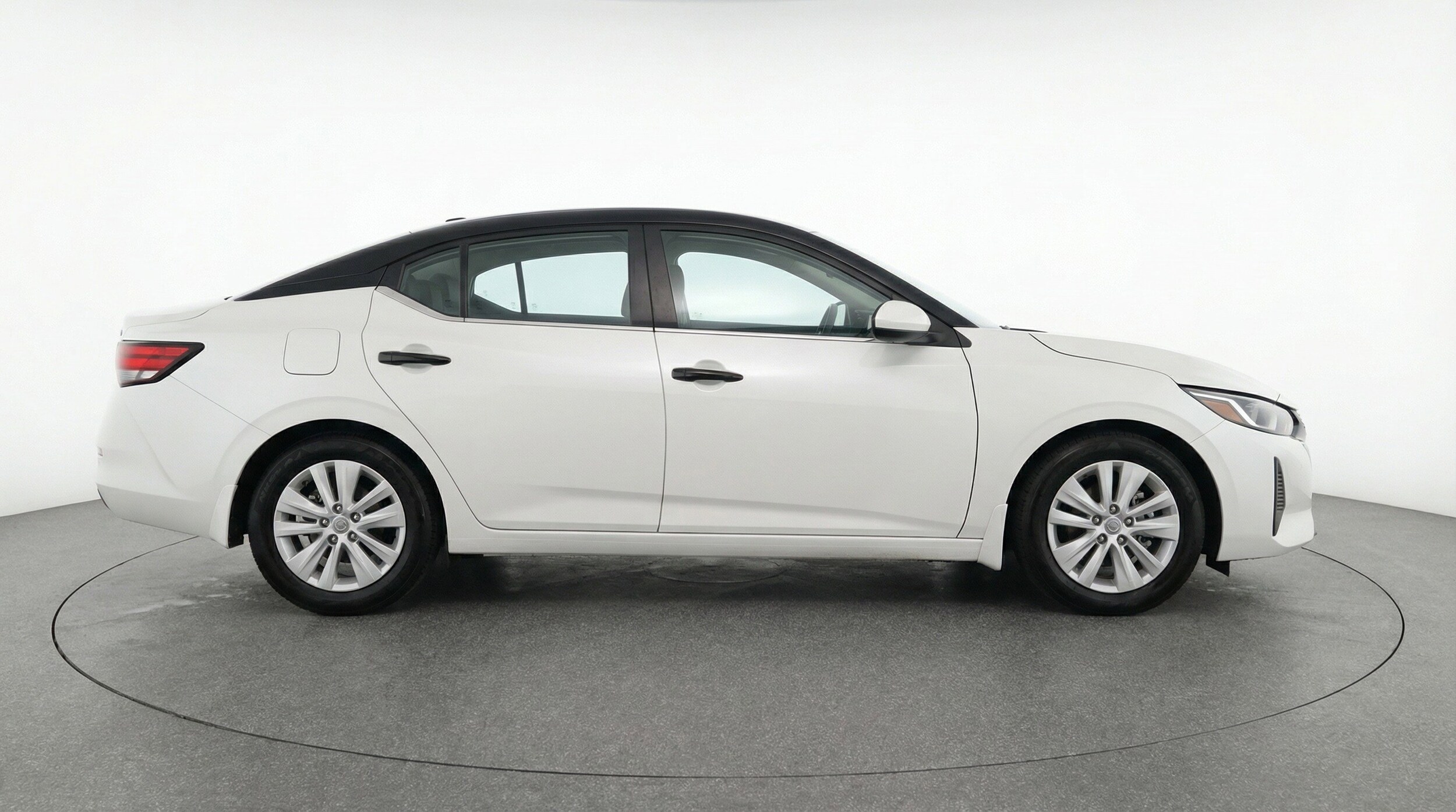 Thumbnail: 2025 Nissan Sentra - 11