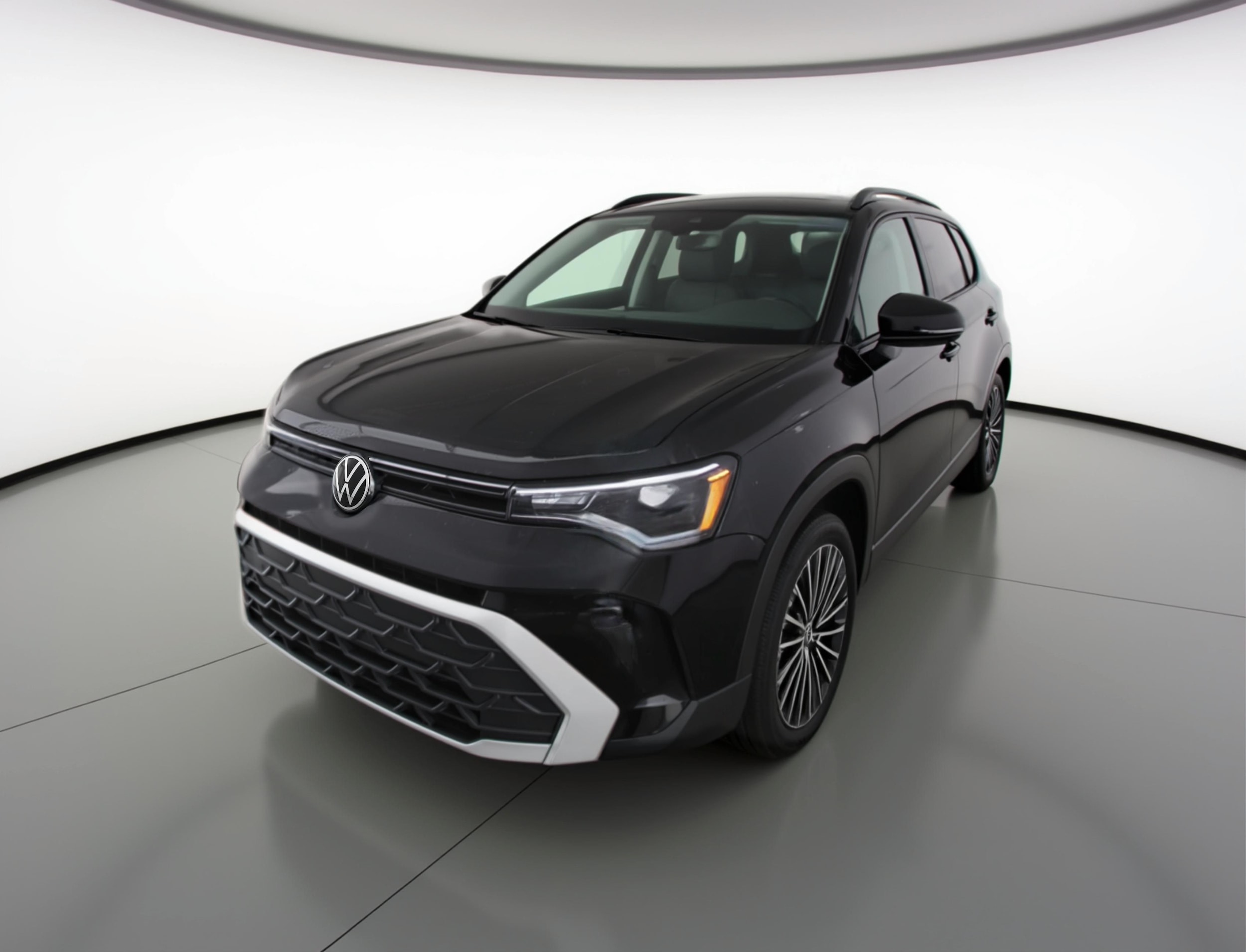 Thumbnail: 2025 Volkswagen Taos - 3