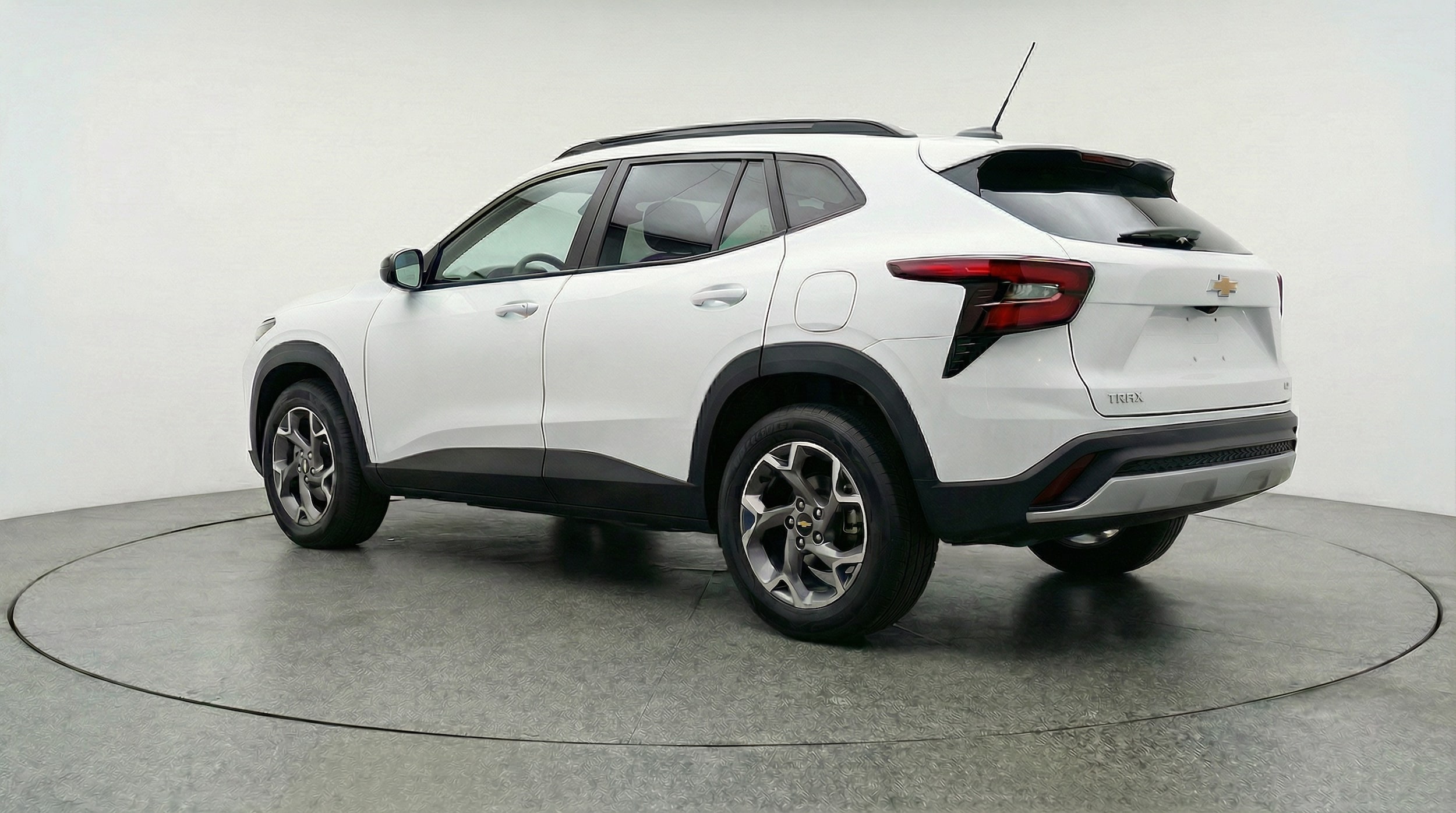 Thumbnail: 2025 Chevrolet Trax - 5