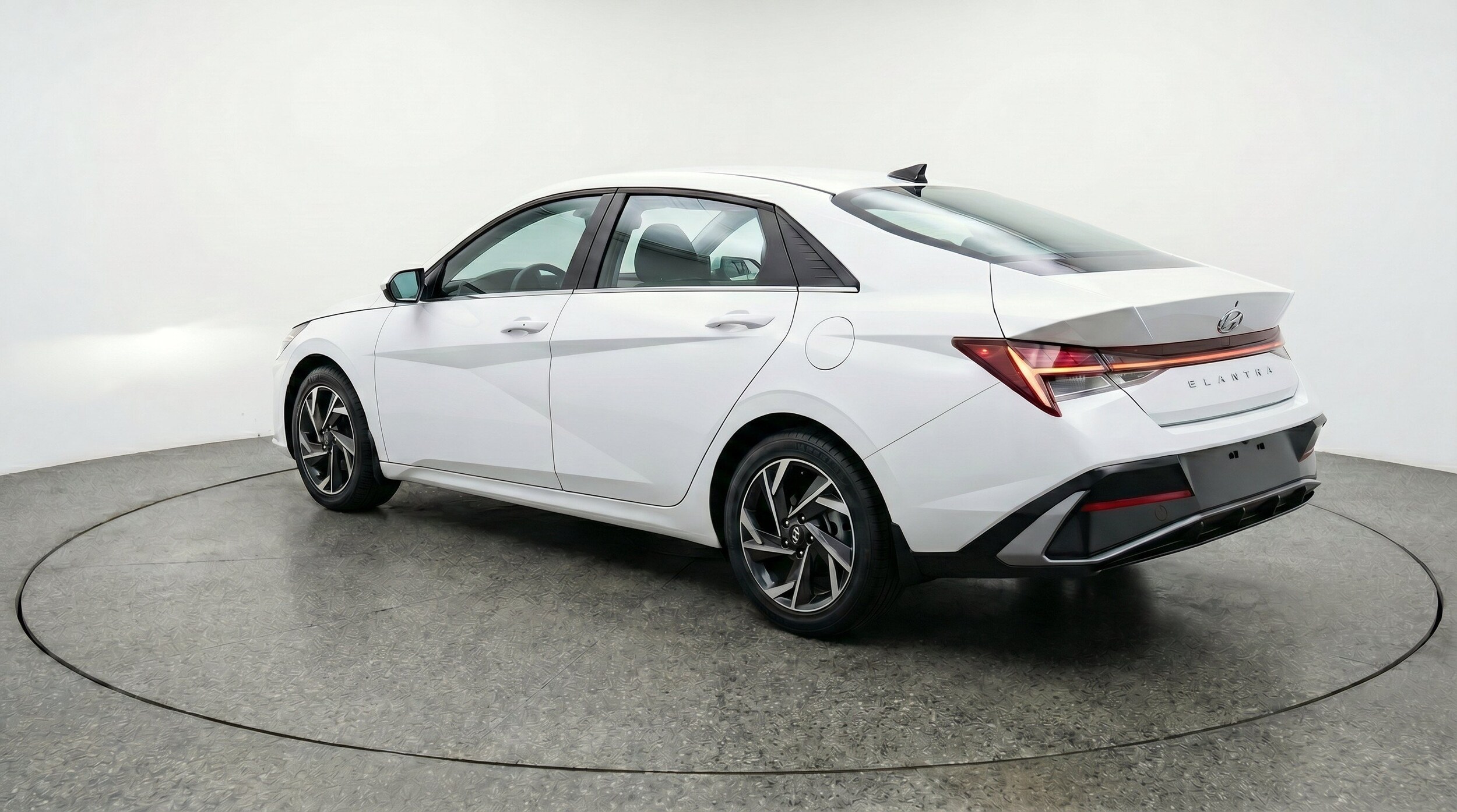 Thumbnail: 2025 Hyundai Elantra - 6