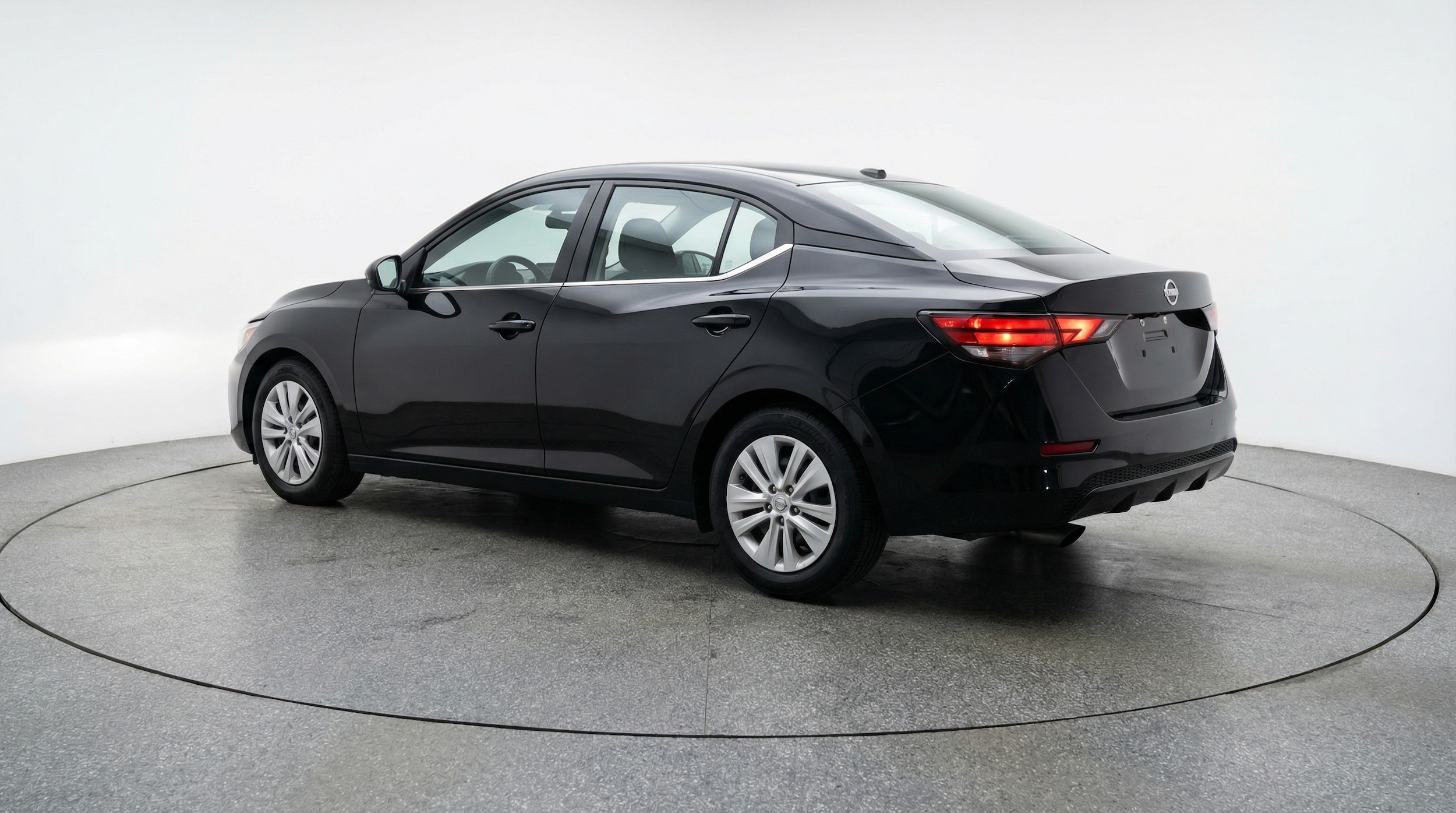 Thumbnail: 2025 Nissan Sentra - 5