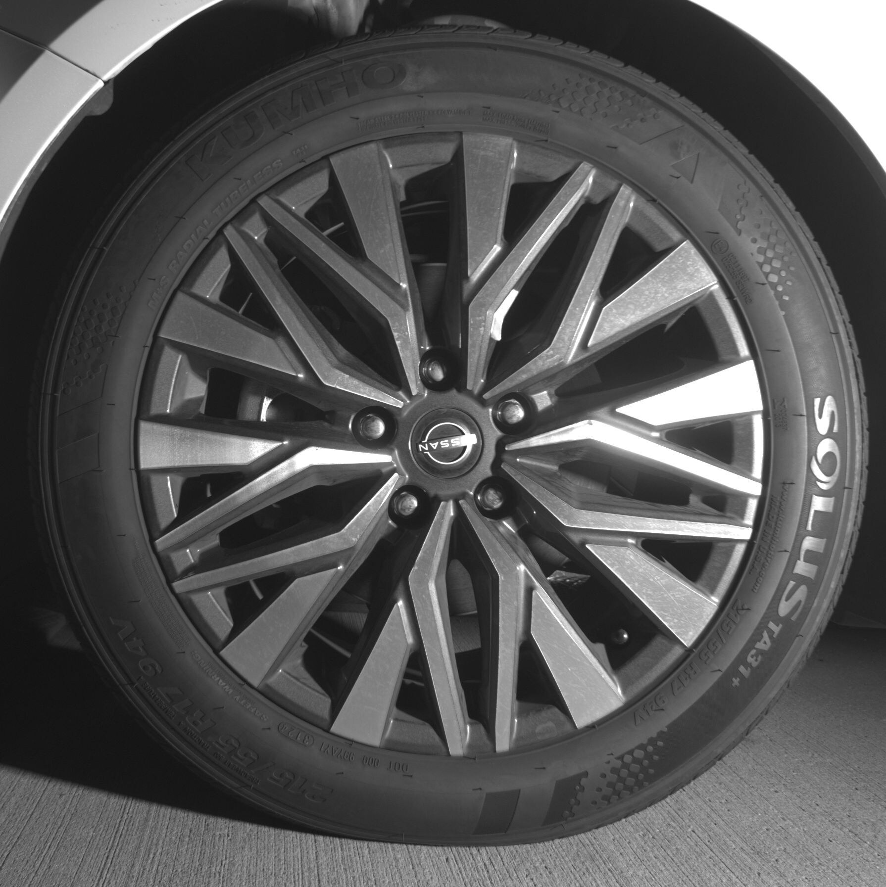 Thumbnail: 2025 Nissan Altima - 9