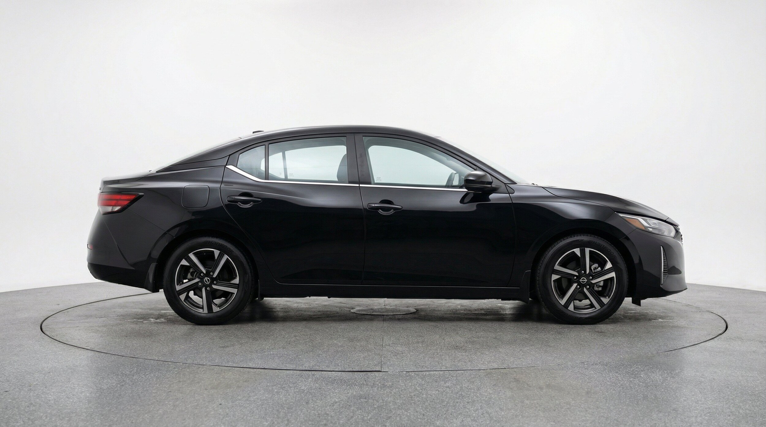 Thumbnail: 2025 Nissan Sentra - 11