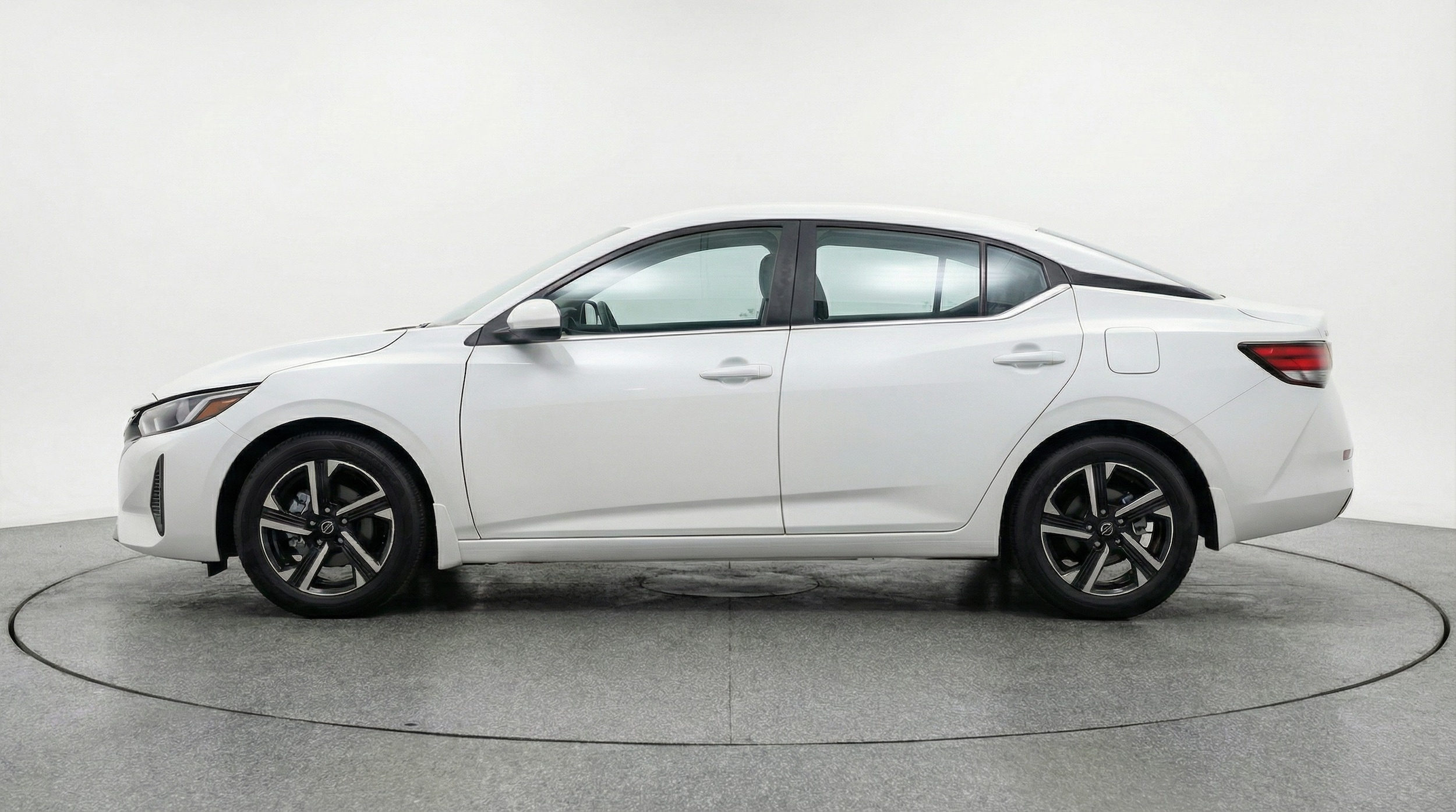 Thumbnail: 2025 Nissan Sentra - 4